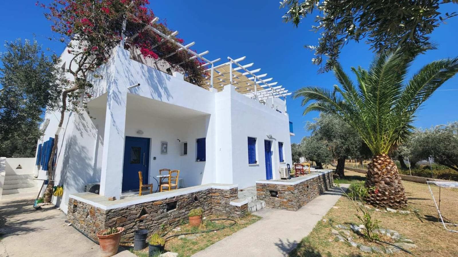 Klimis apartments, Sifnos