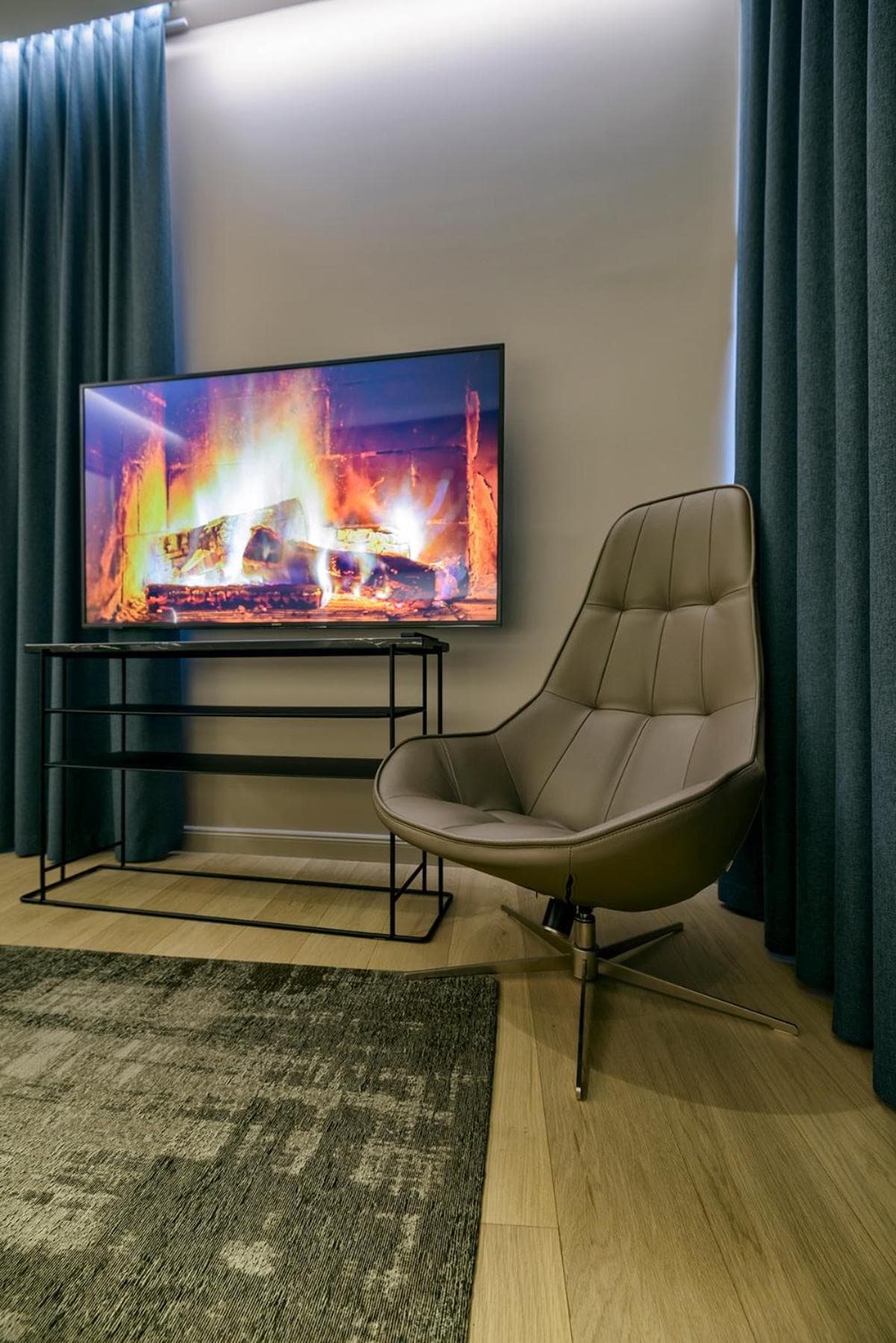 Luxury Smart Home Apartment in Vilnius Old Town, Sleep on Hästens, Vilnius, photo 3