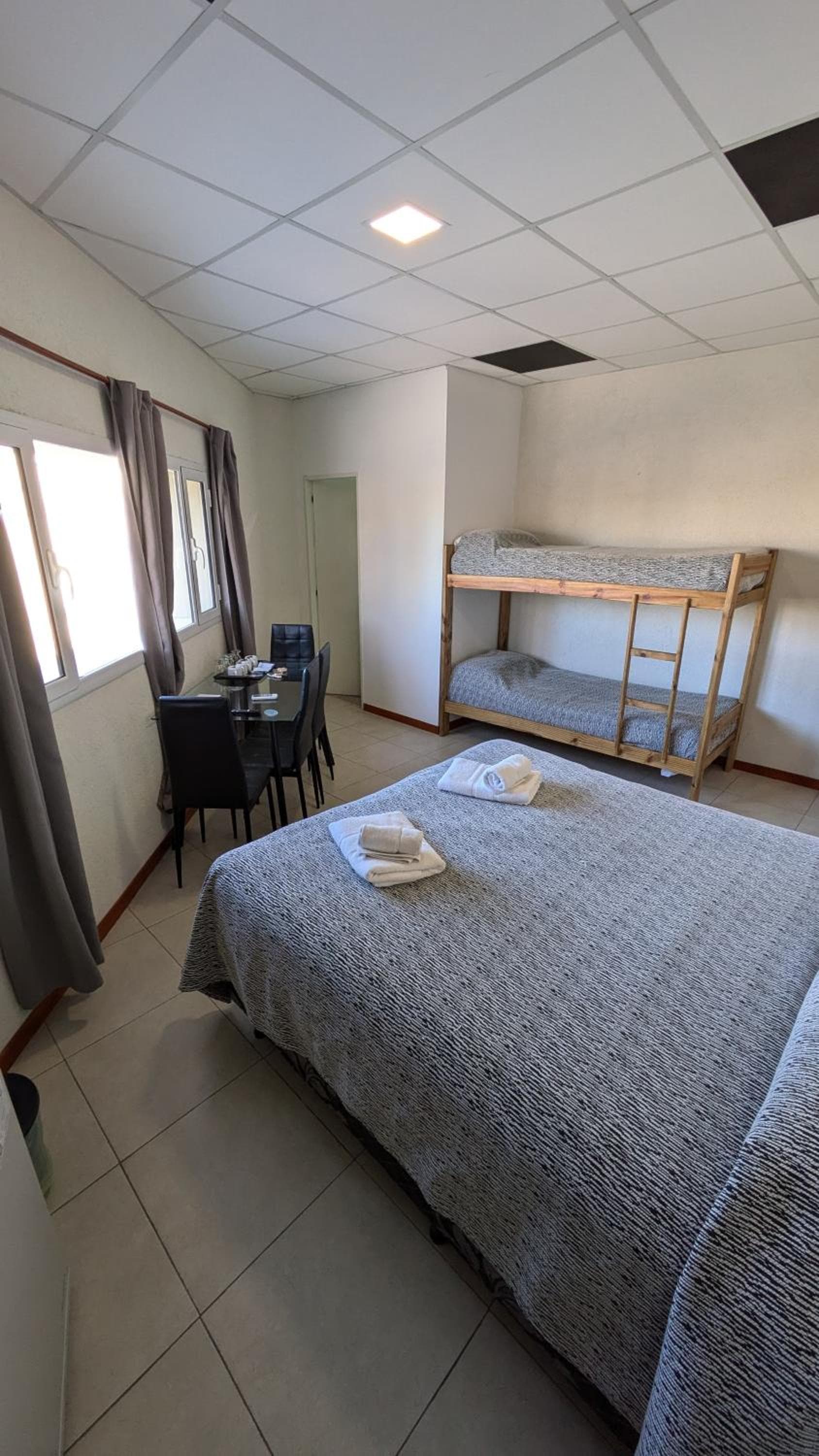 Tres Arroyos Suite, Tres Arroyos