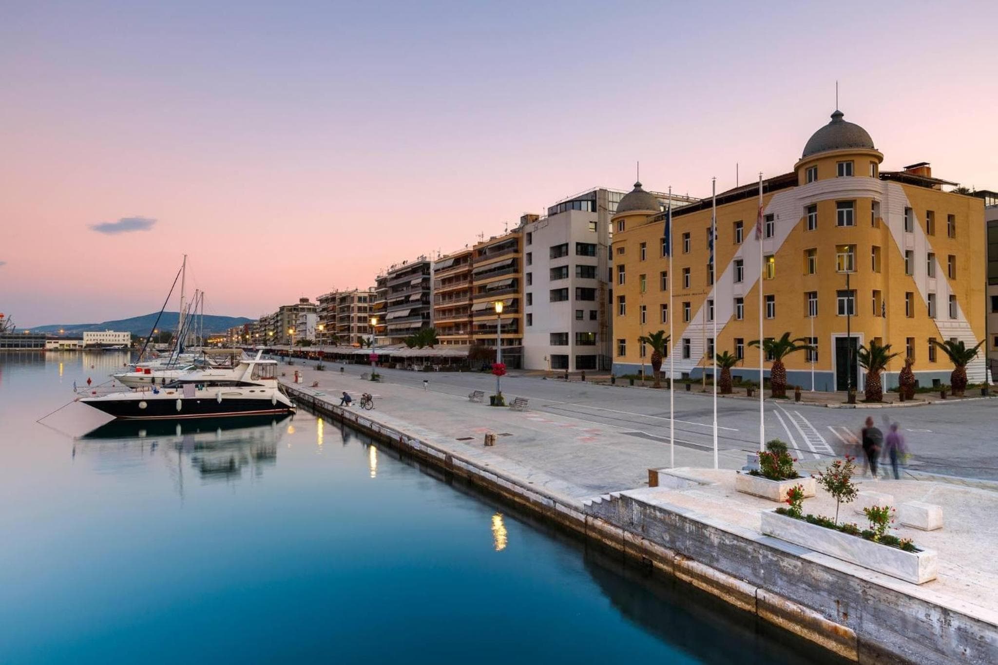 Port View Suites, Volos