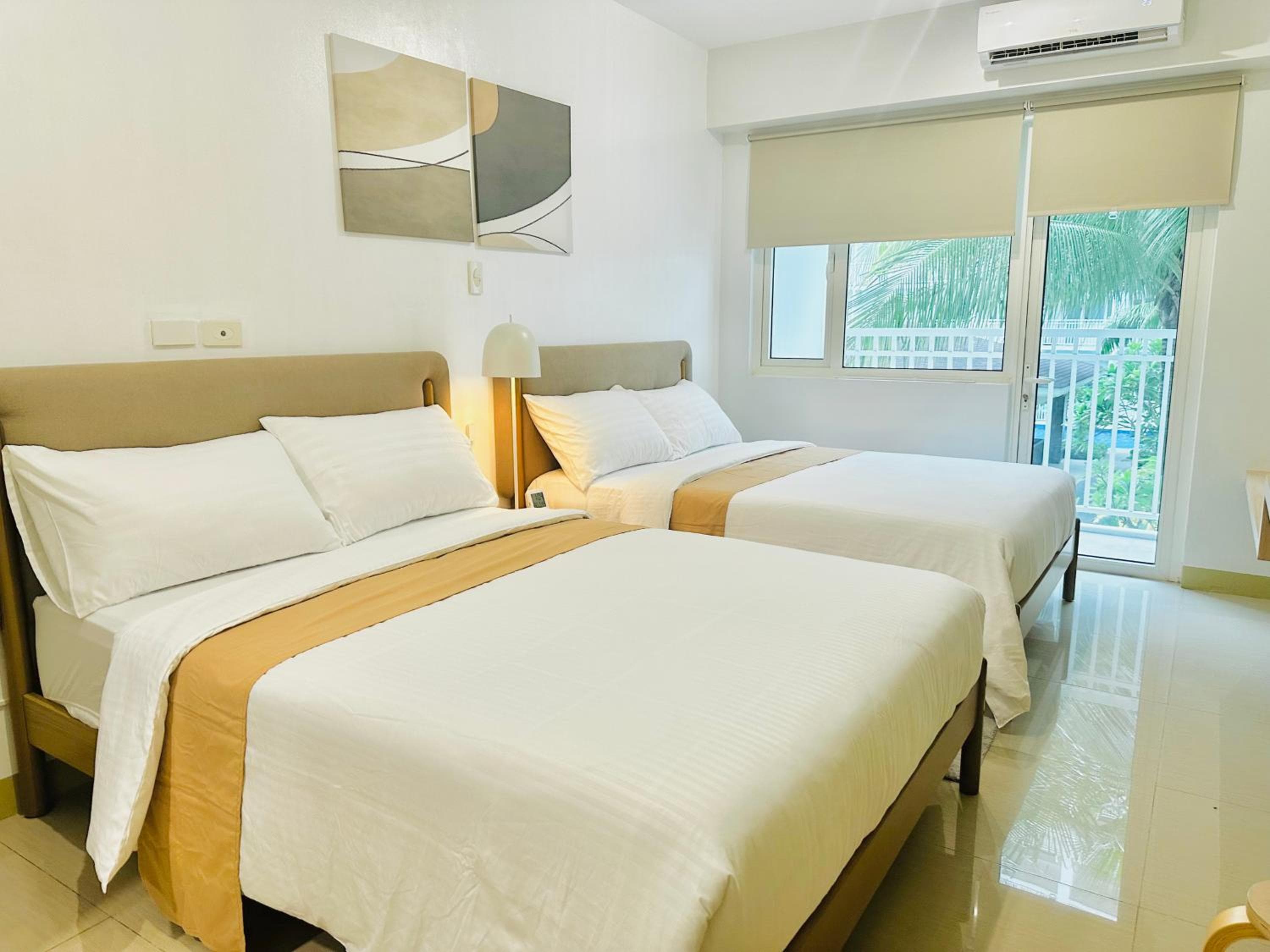 Shore Residences by Premier Suites, Manila