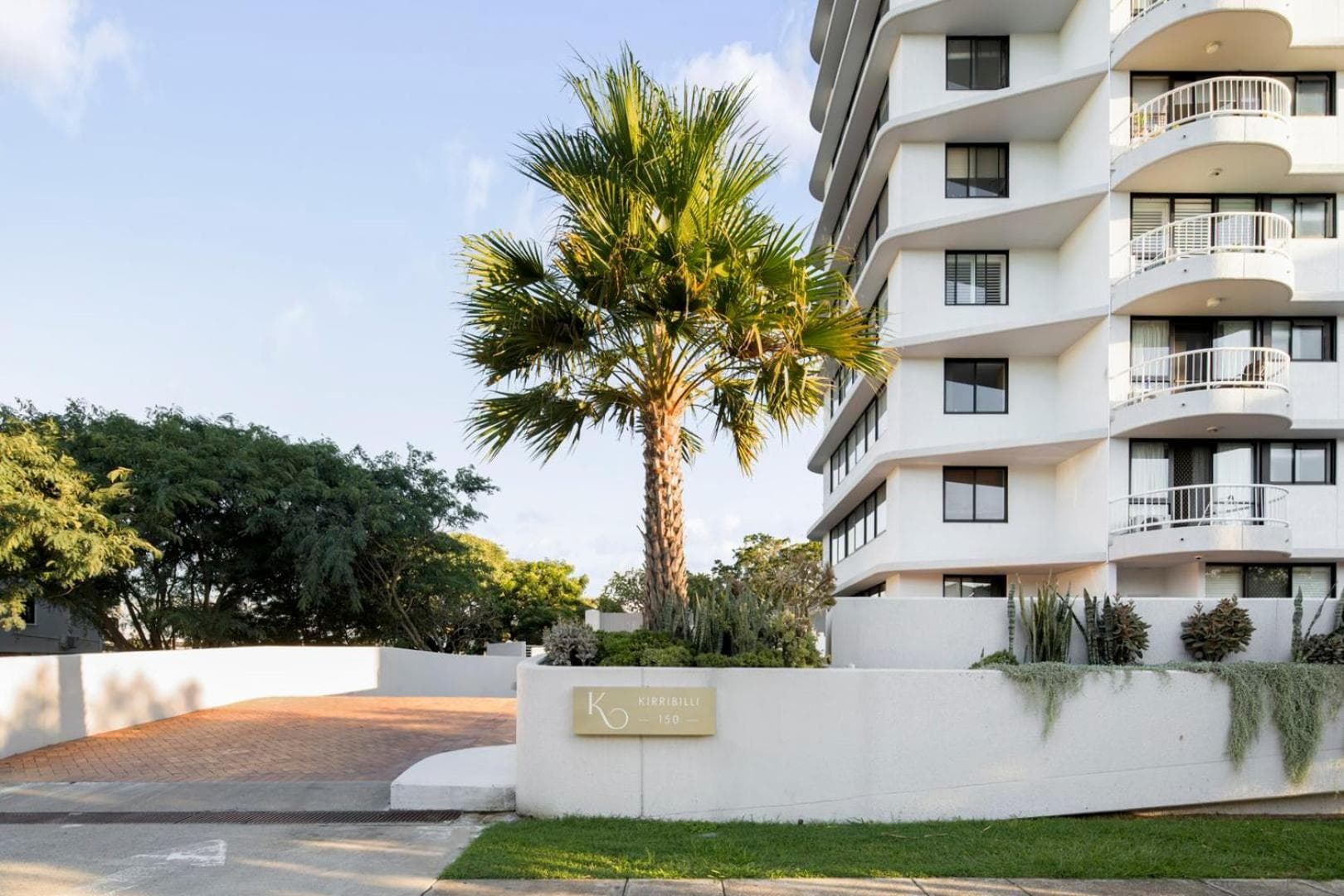 Kirribilli Apartments, Brisbane