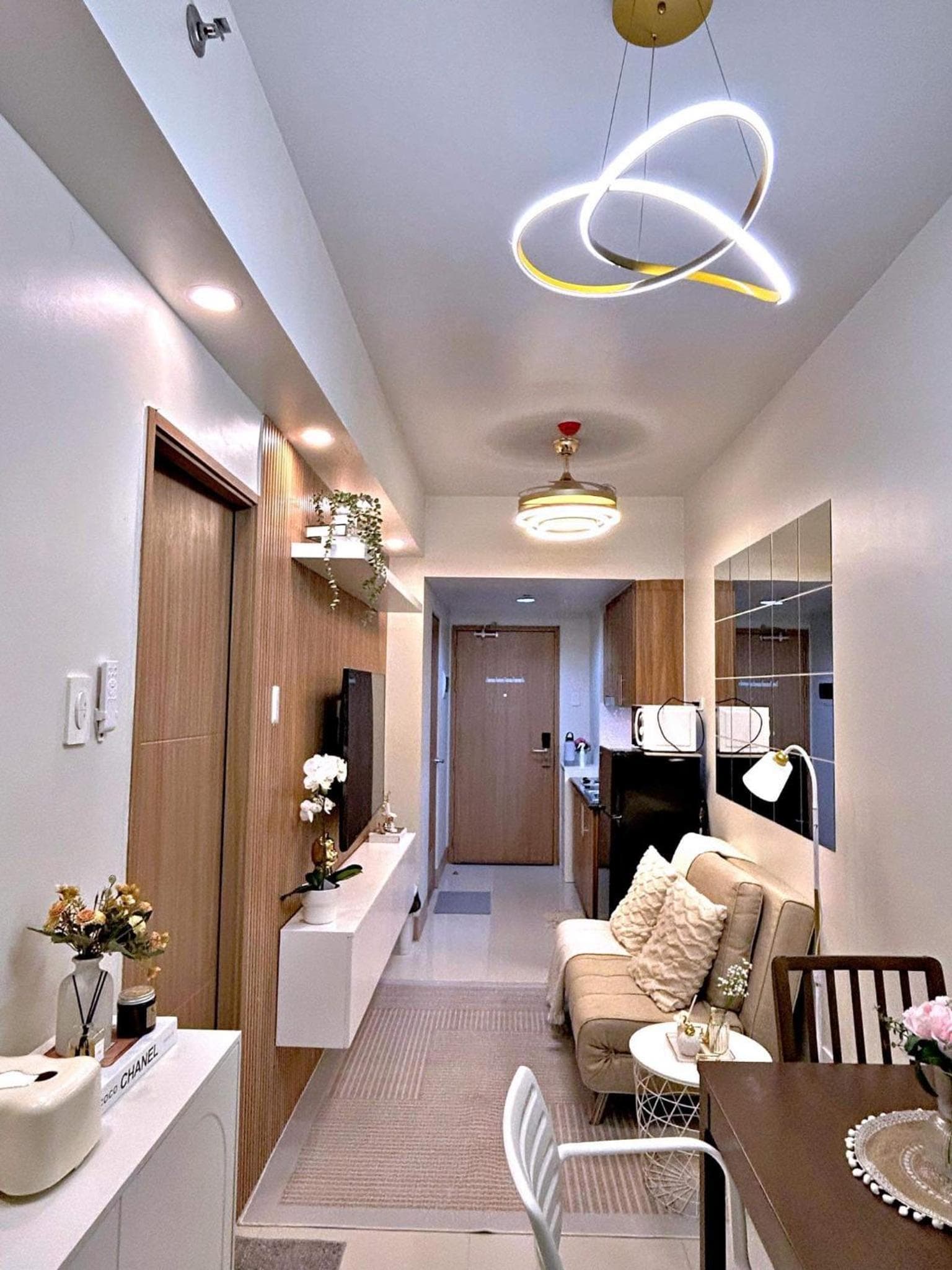 The 3rd Staycation Near MOA, Airport, with FREE WIFI, Netflix, Manila, photo 3