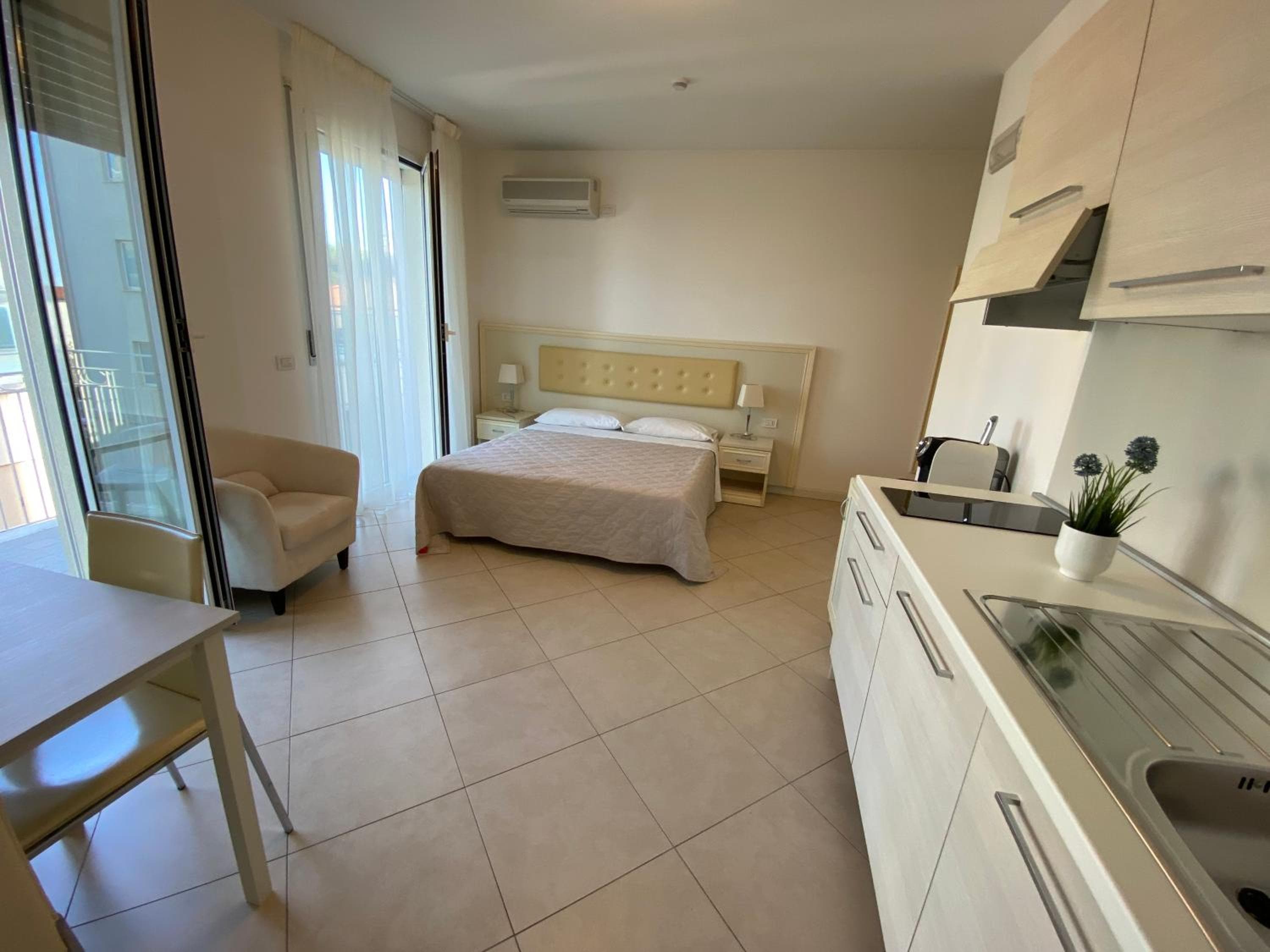 Residence Suite Smeraldo, Riccione, photo 3