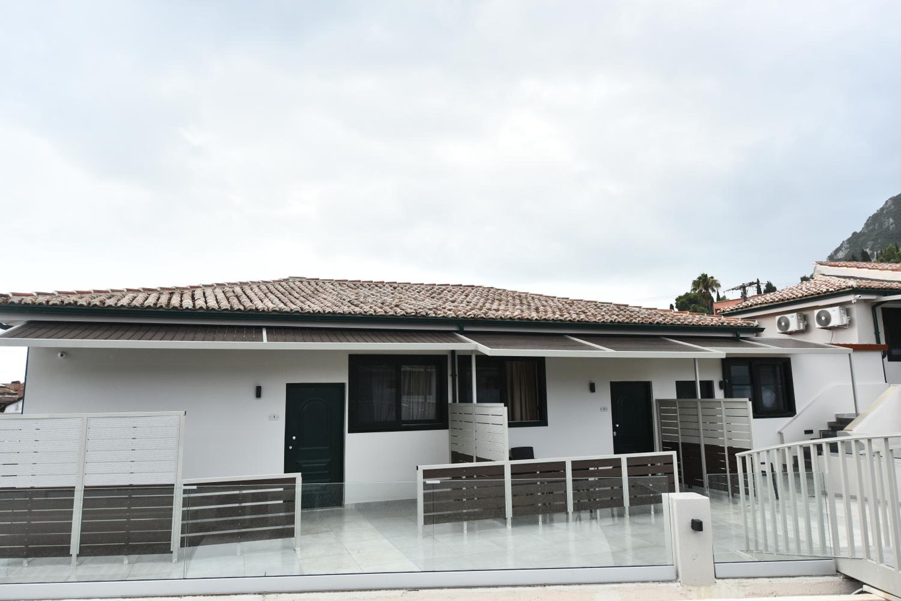 Corfu Studios & Apartments, Benitses