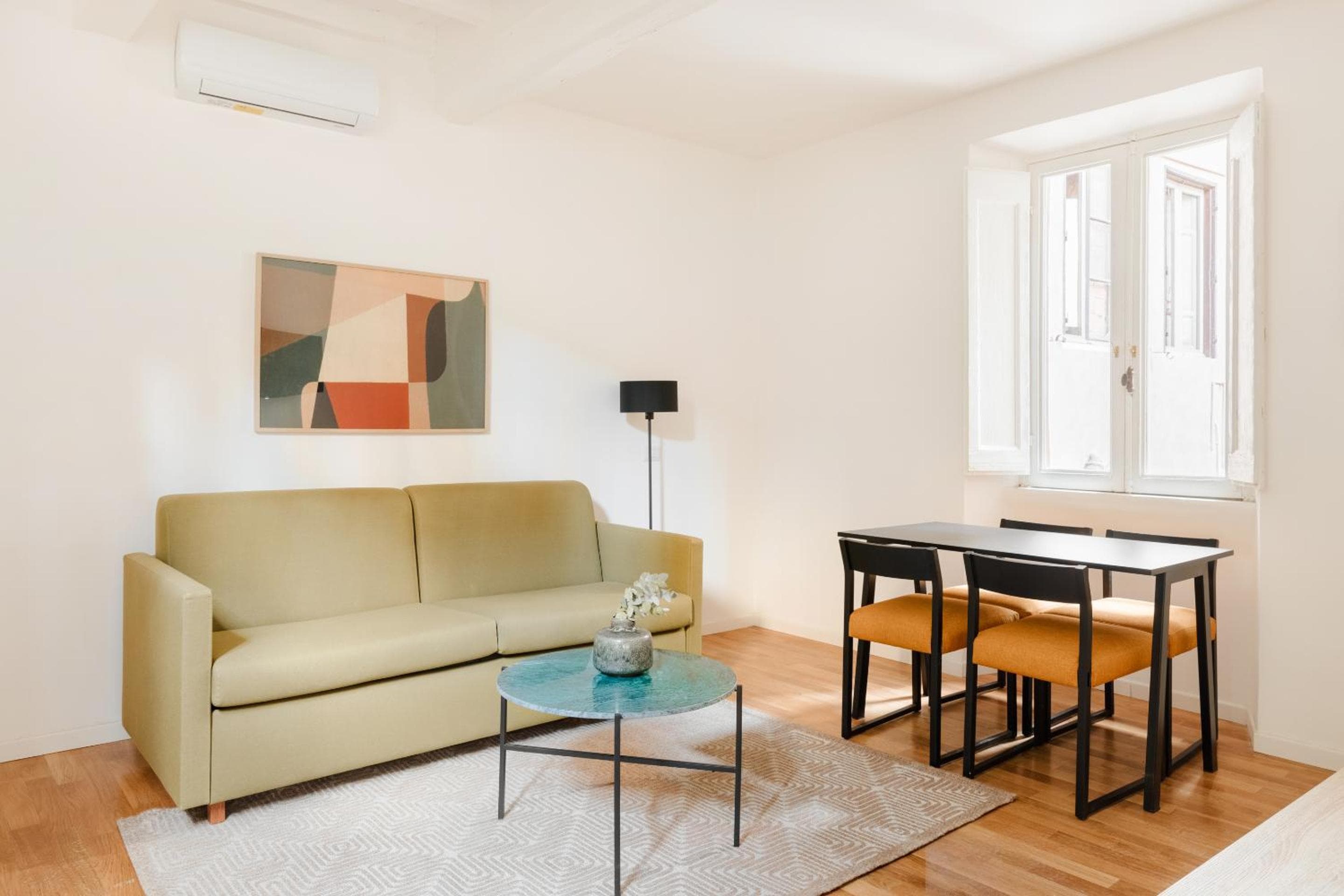Palazzo Taverna Apartments, Rome, photo 4