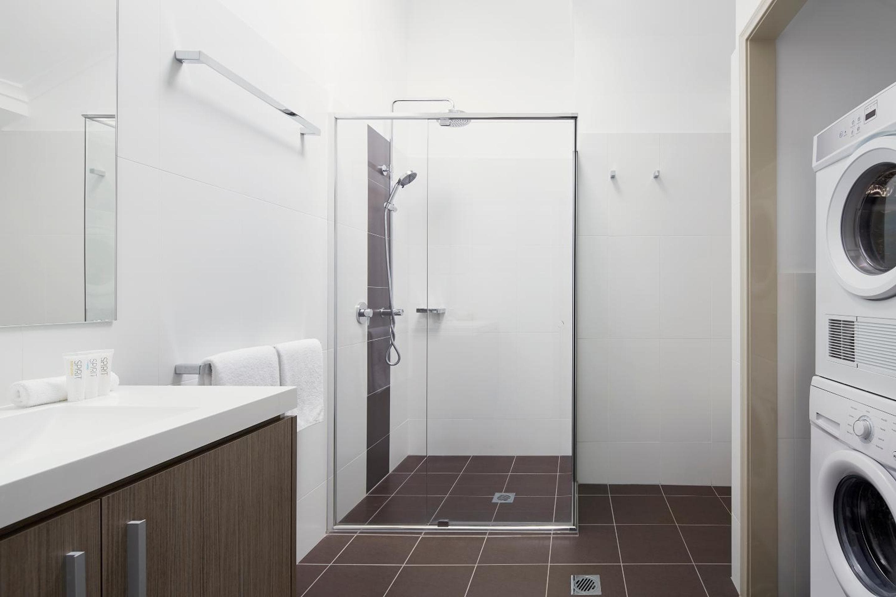 Pinnacle Apartments, Canberra, photo 4