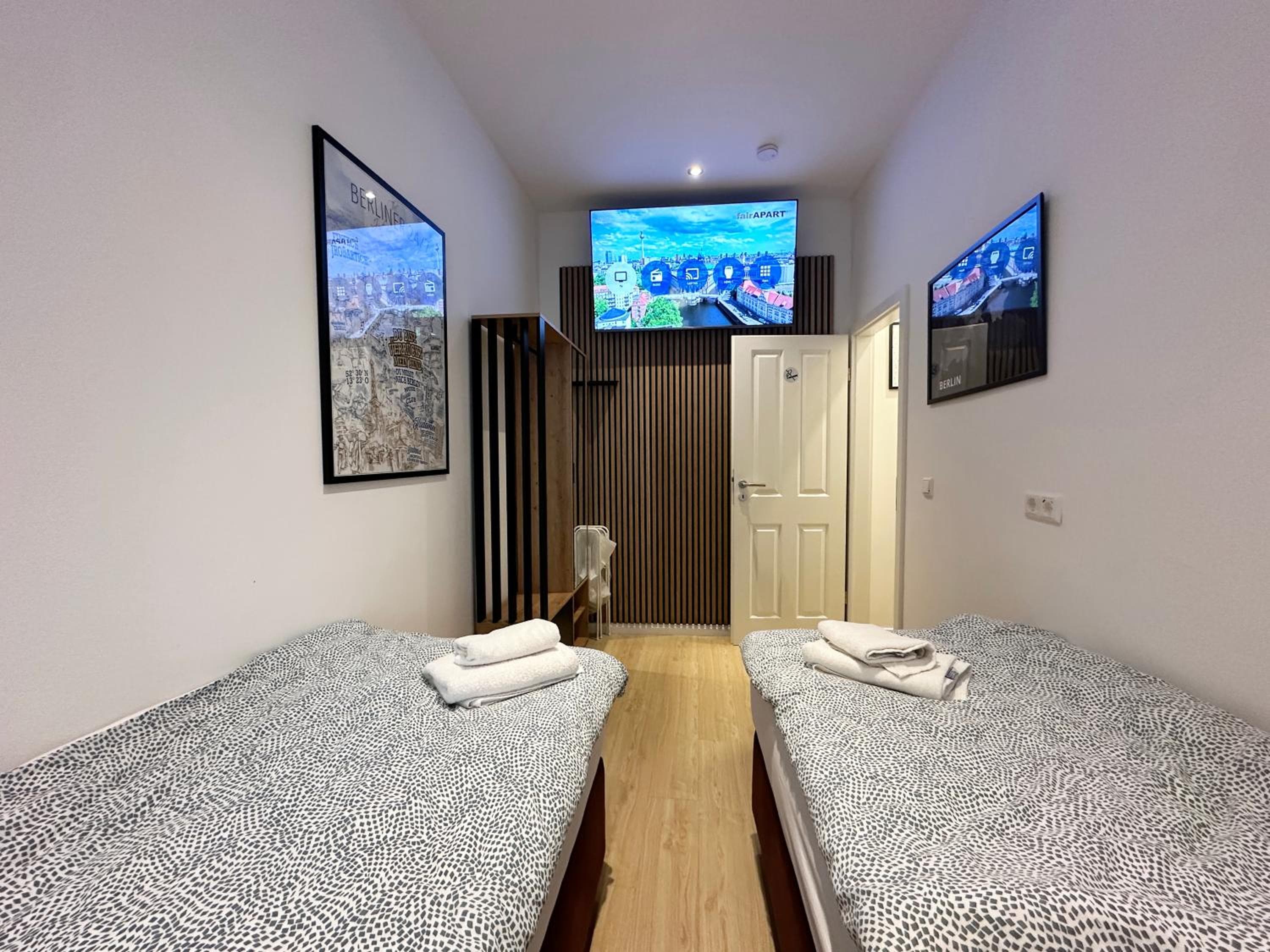 fairAPART 4 rooms apartment in heart of Berlin, Berlin, photo 4