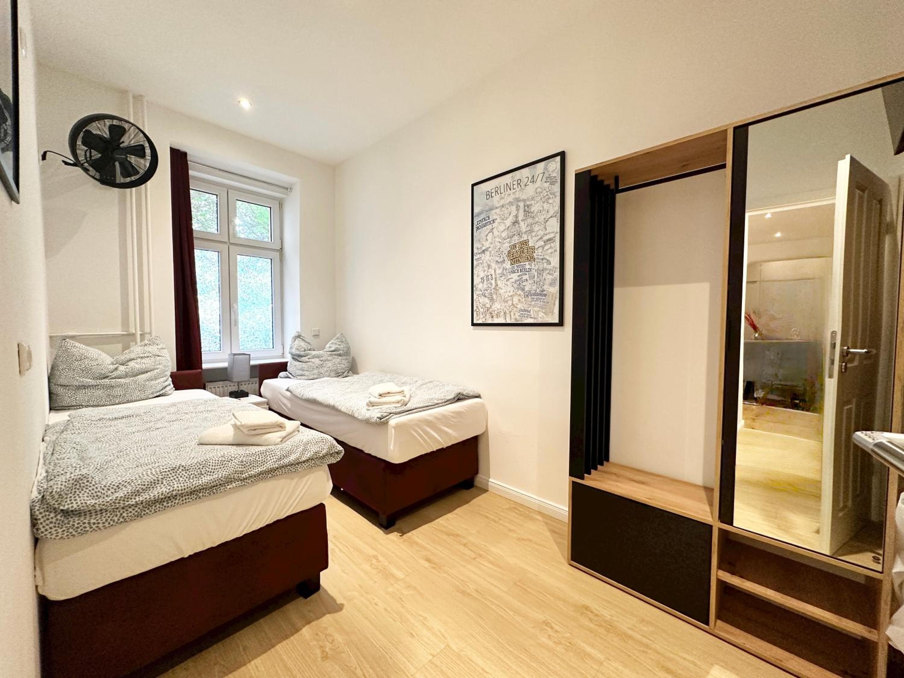 fairAPART 4 rooms apartment in heart of Berlin, Berlin, photo 3
