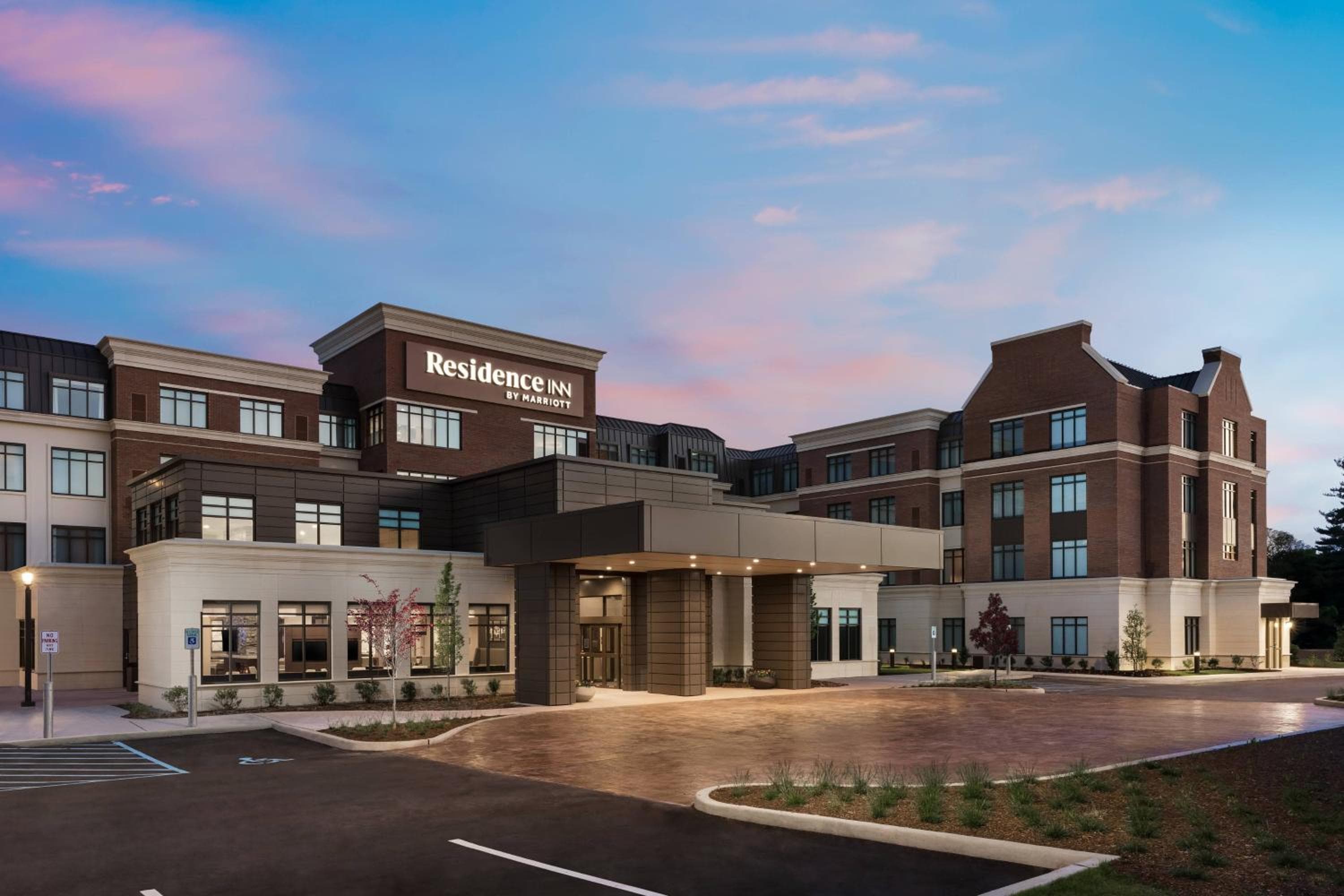 Residence Inn Long Island Garden City, Garden City