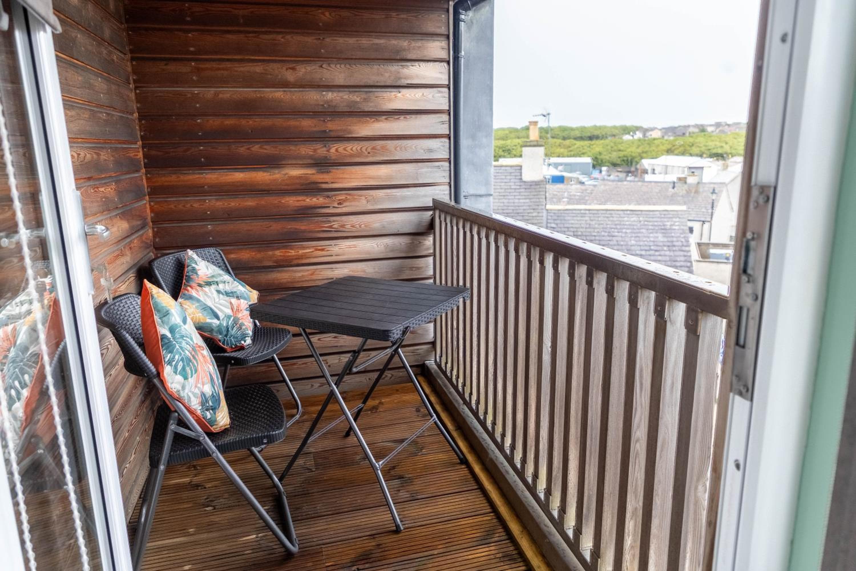 Balance & terrace at The View from BIDE