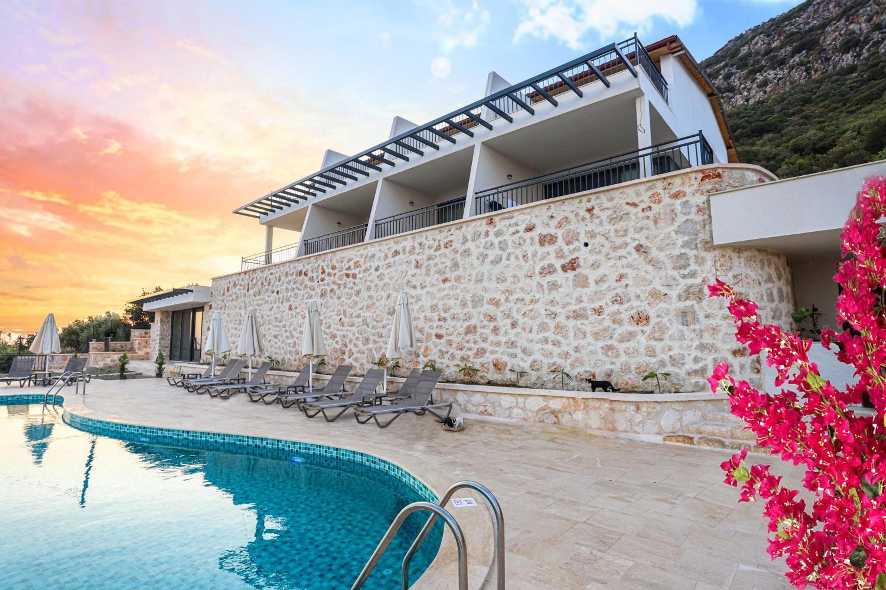 Kaleli Deluxe Homes, Kas