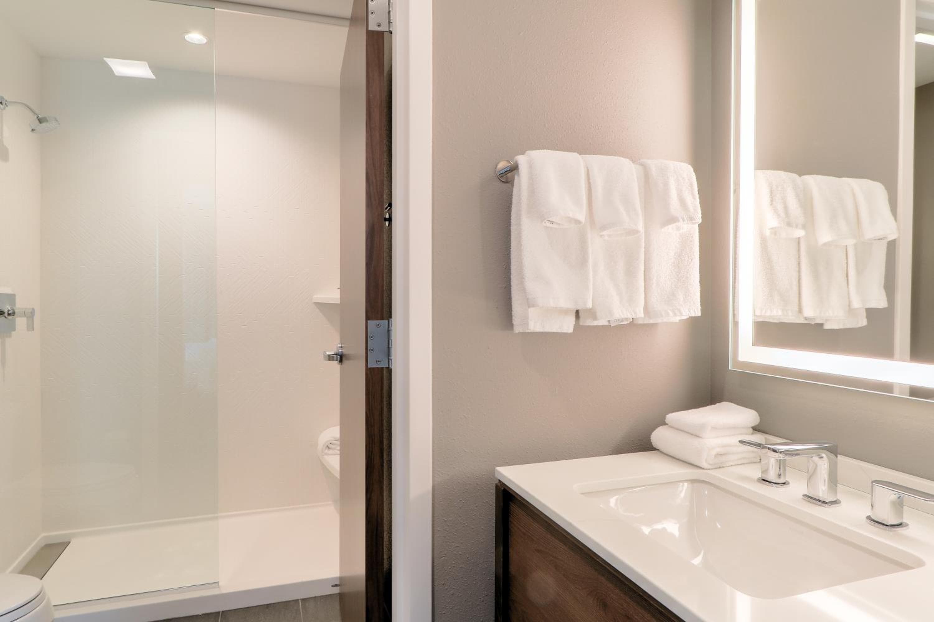 Staybridge Suites Pigeon Forge - Smoky Mtns by IHG, Pigeon Forge, photo 5