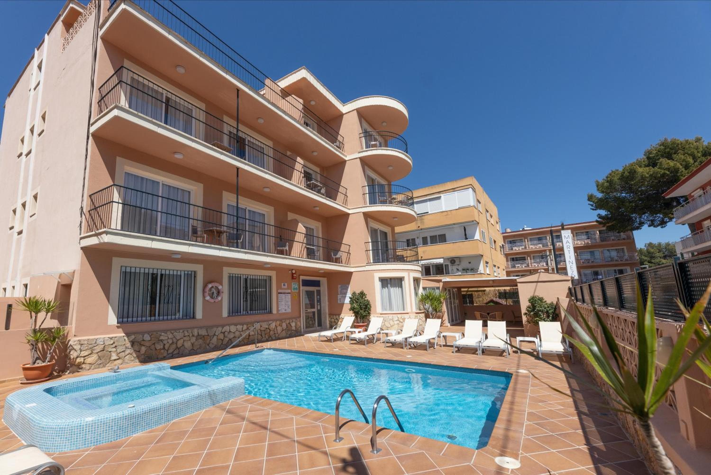 Martinez Apartments, Palmanova, photo 6