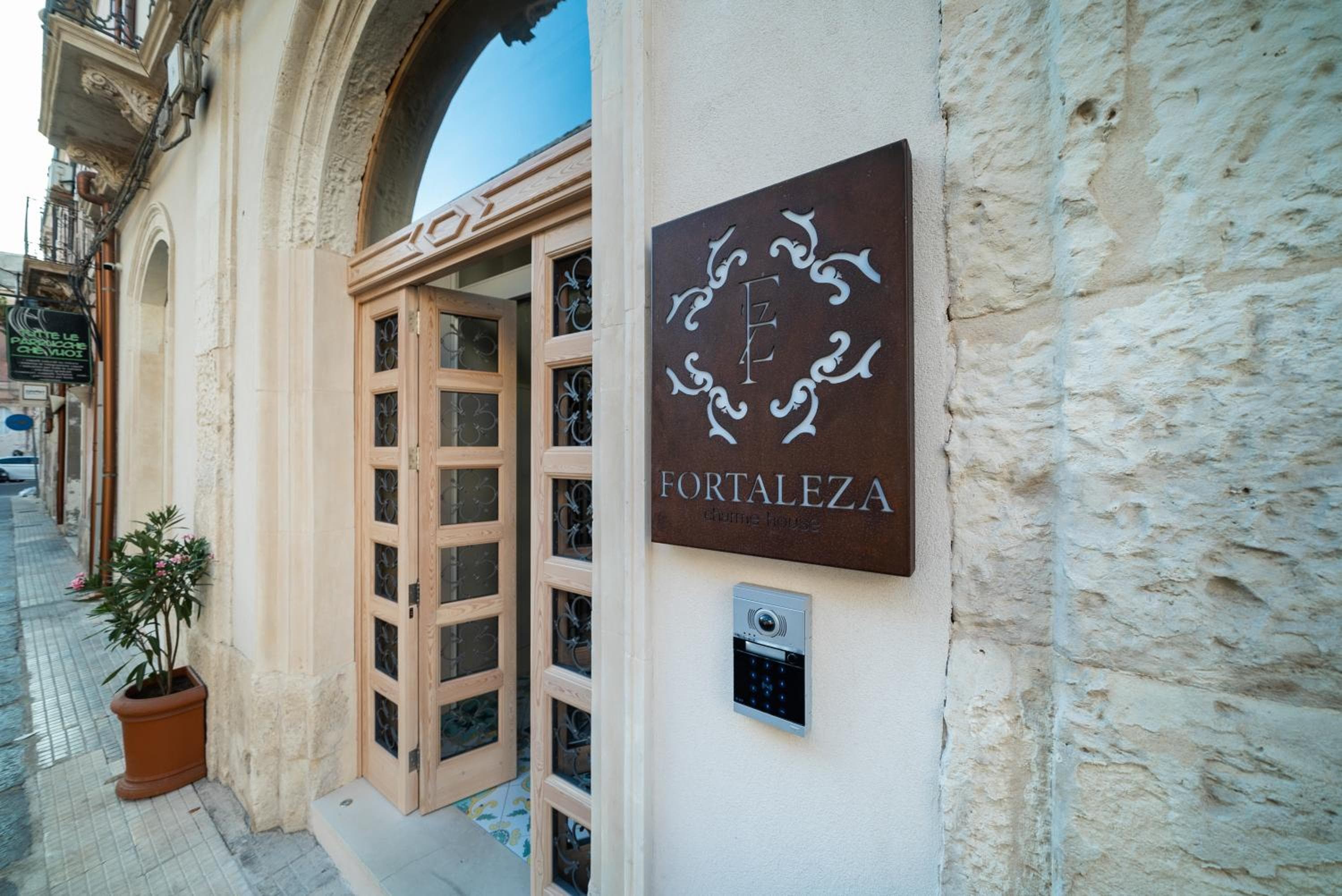 Fortaleza Charme House, Siracusa