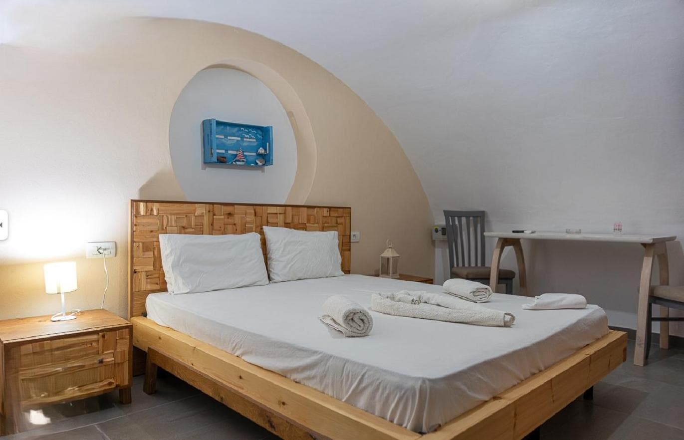 Leon Lux Apartment, Perivolos, photo 4