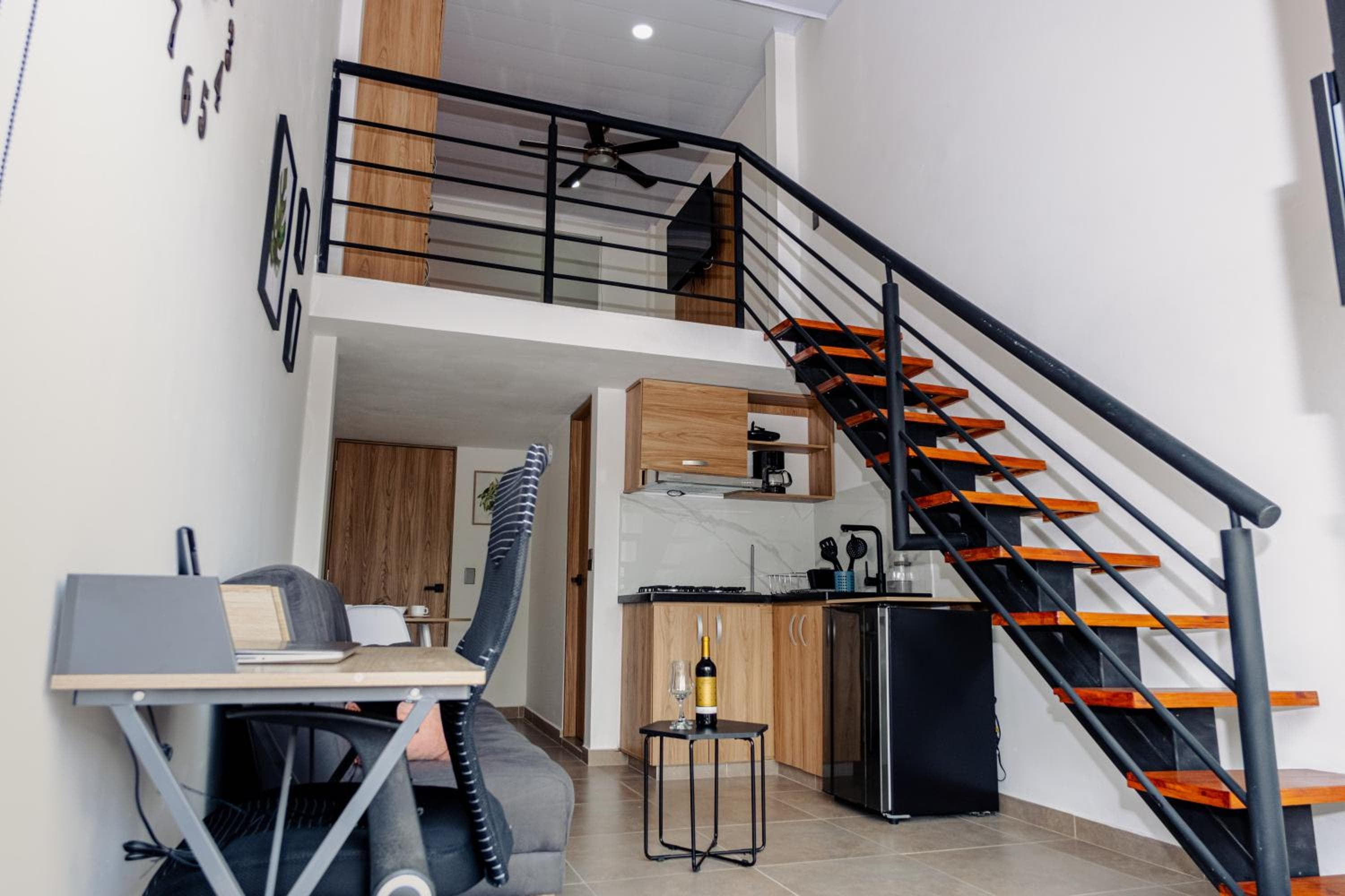 Central Suites by H&R, Villeta, photo 5