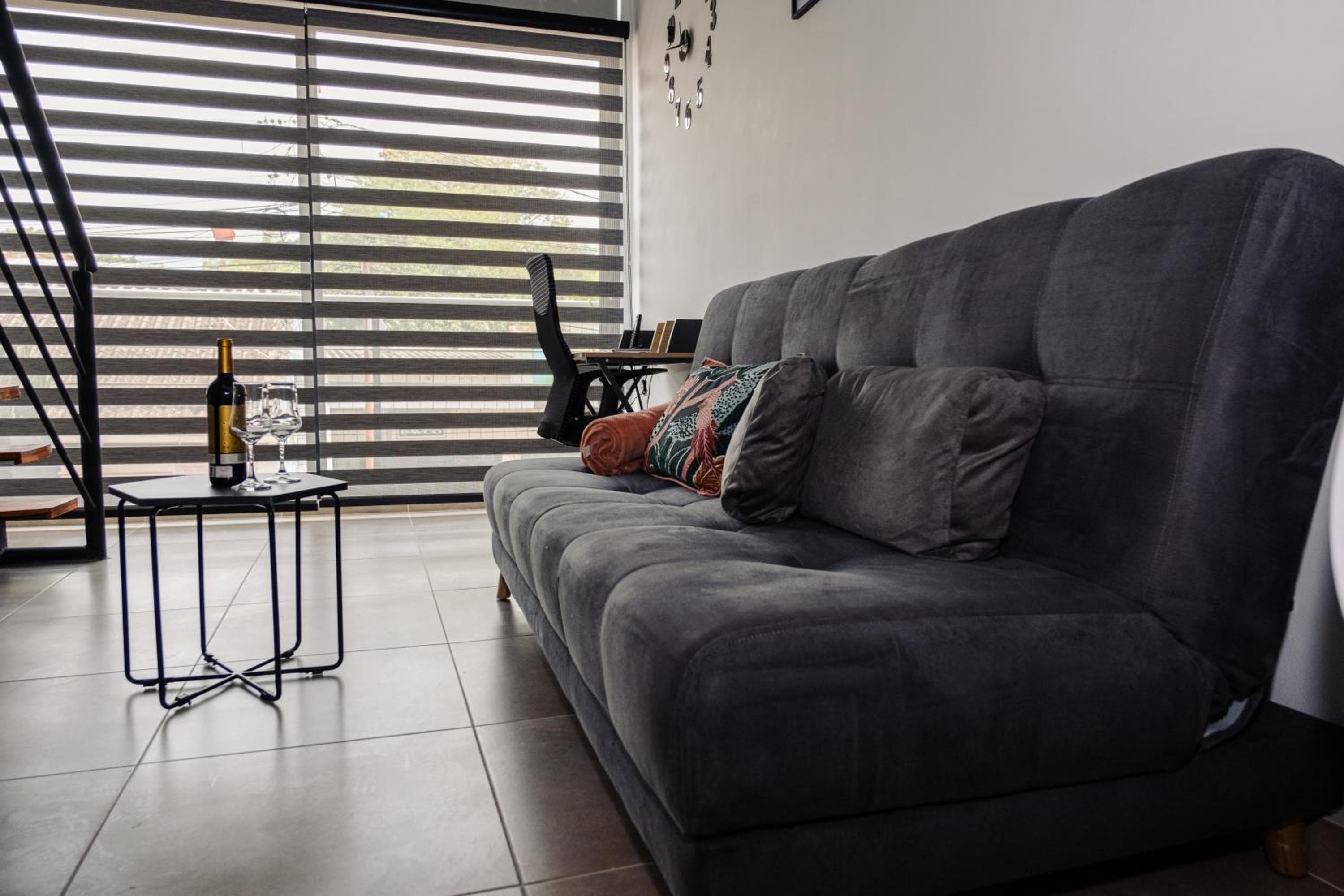 Central Suites by H&R, Villeta, photo 6