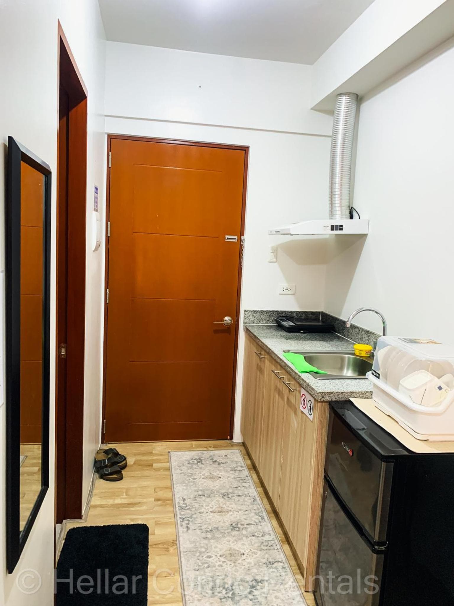 HELLAR Condo Rentals, Bacolod, photo 2
