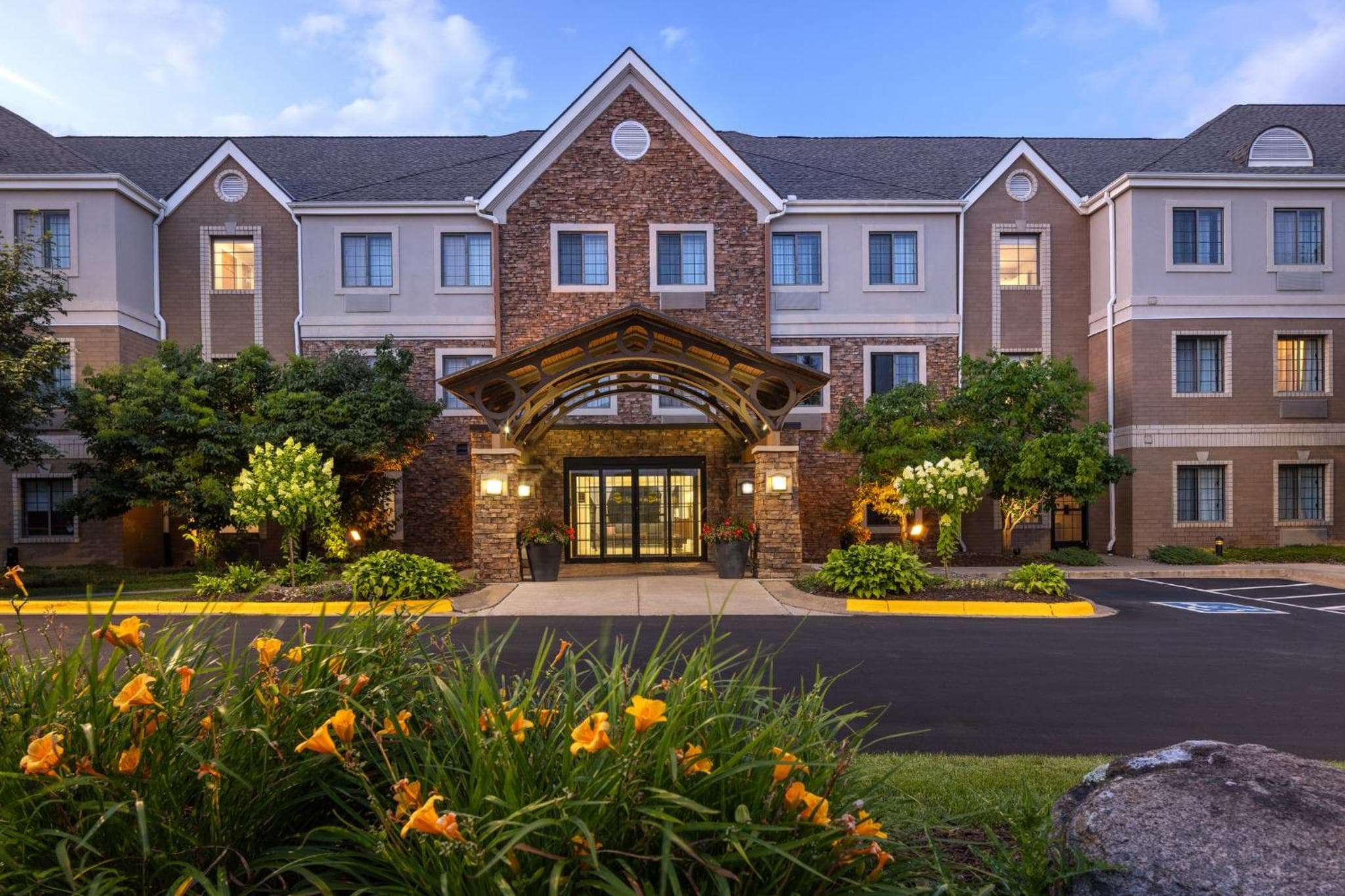 Staybridge Suites Minneapolis-Maple Grove by IHG, Osseo