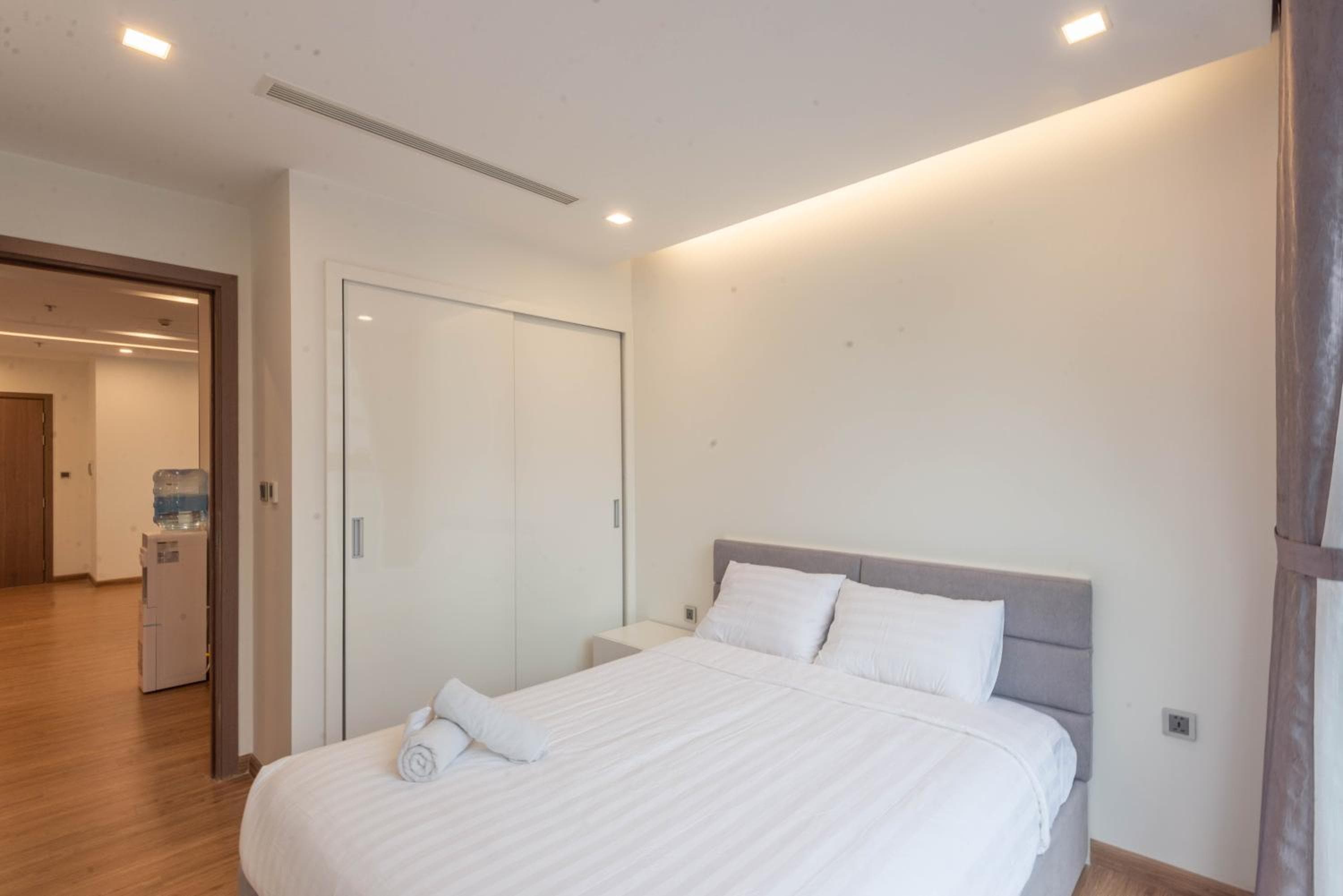 Royal Serviced apartment Vinhomes Metropolis, Hanoi