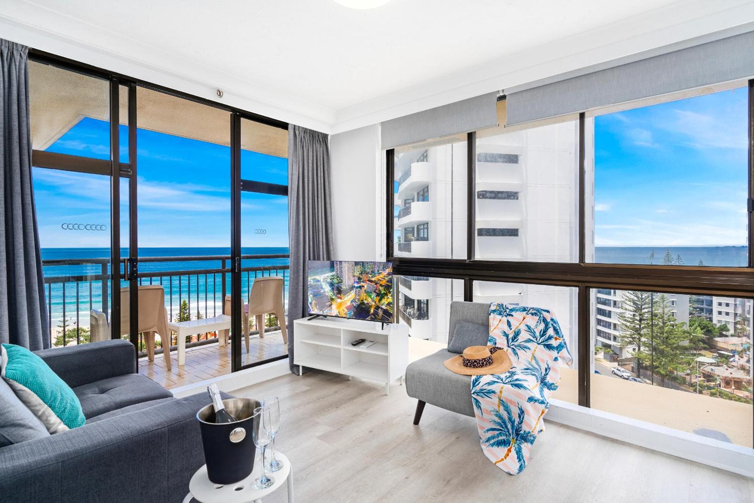 Beachcomber Resort - Official, Gold Coast, photo 2