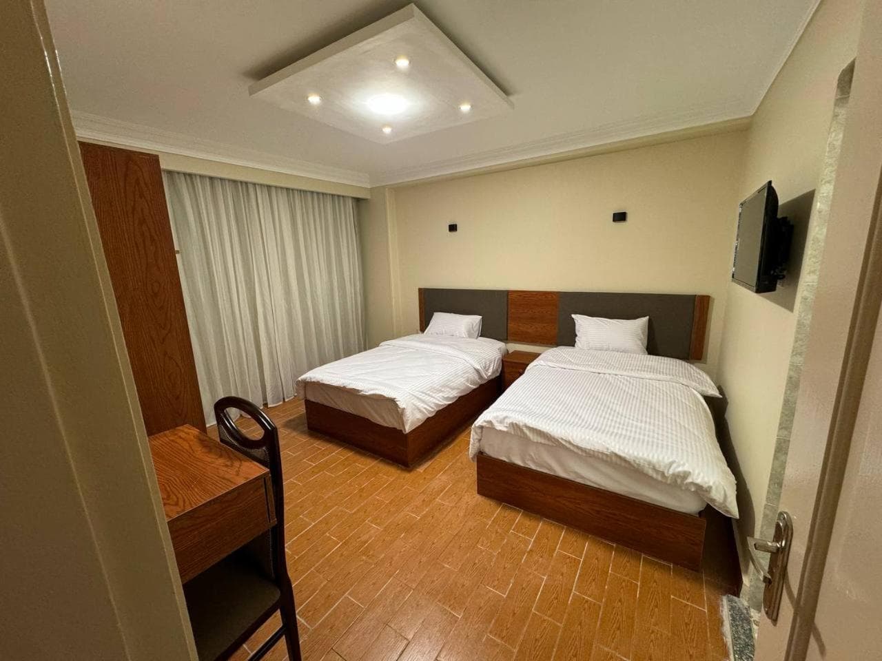 Pyramid hotel, Cairo, photo 3