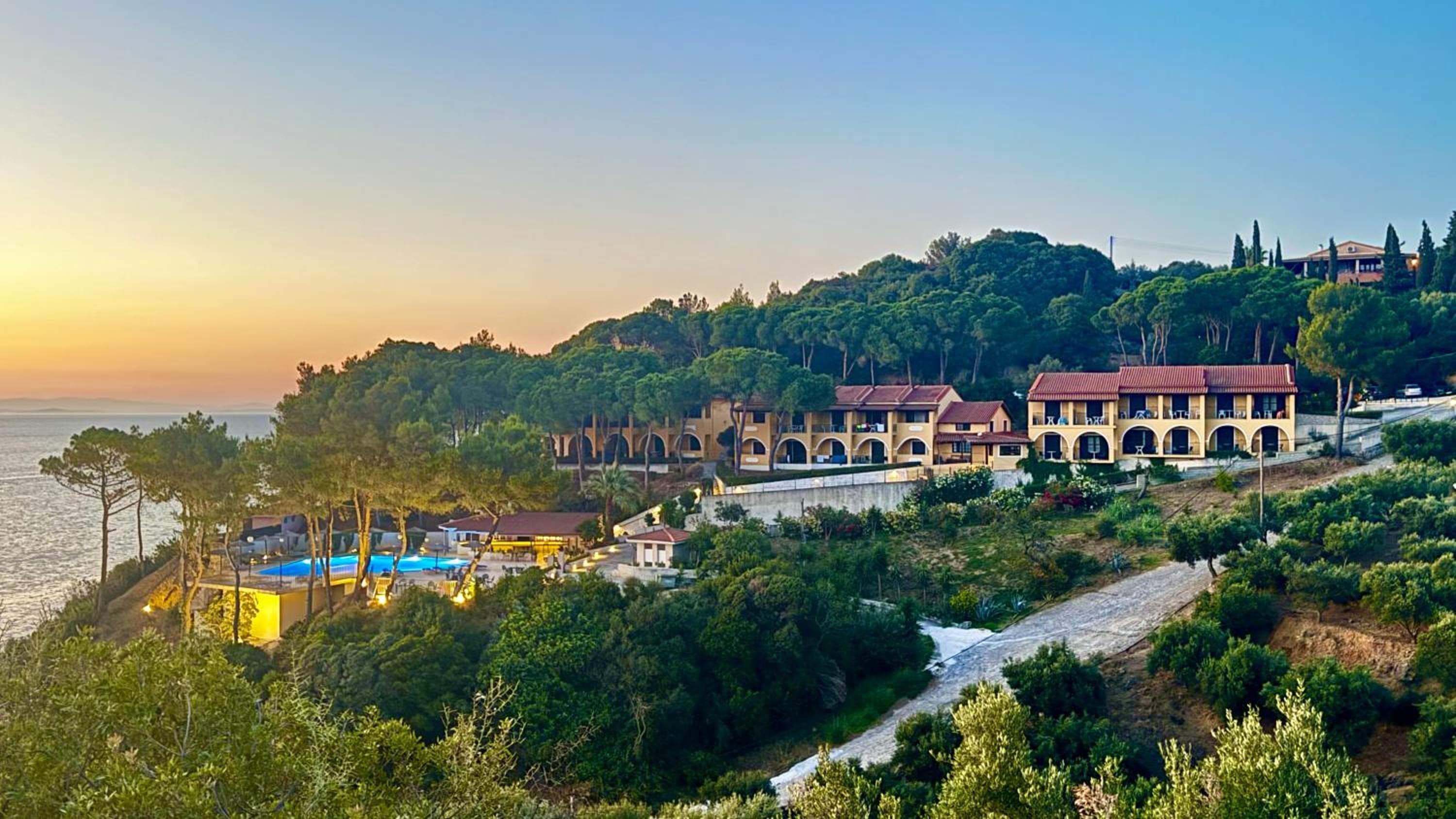 Celia Apartments, Vasilikos