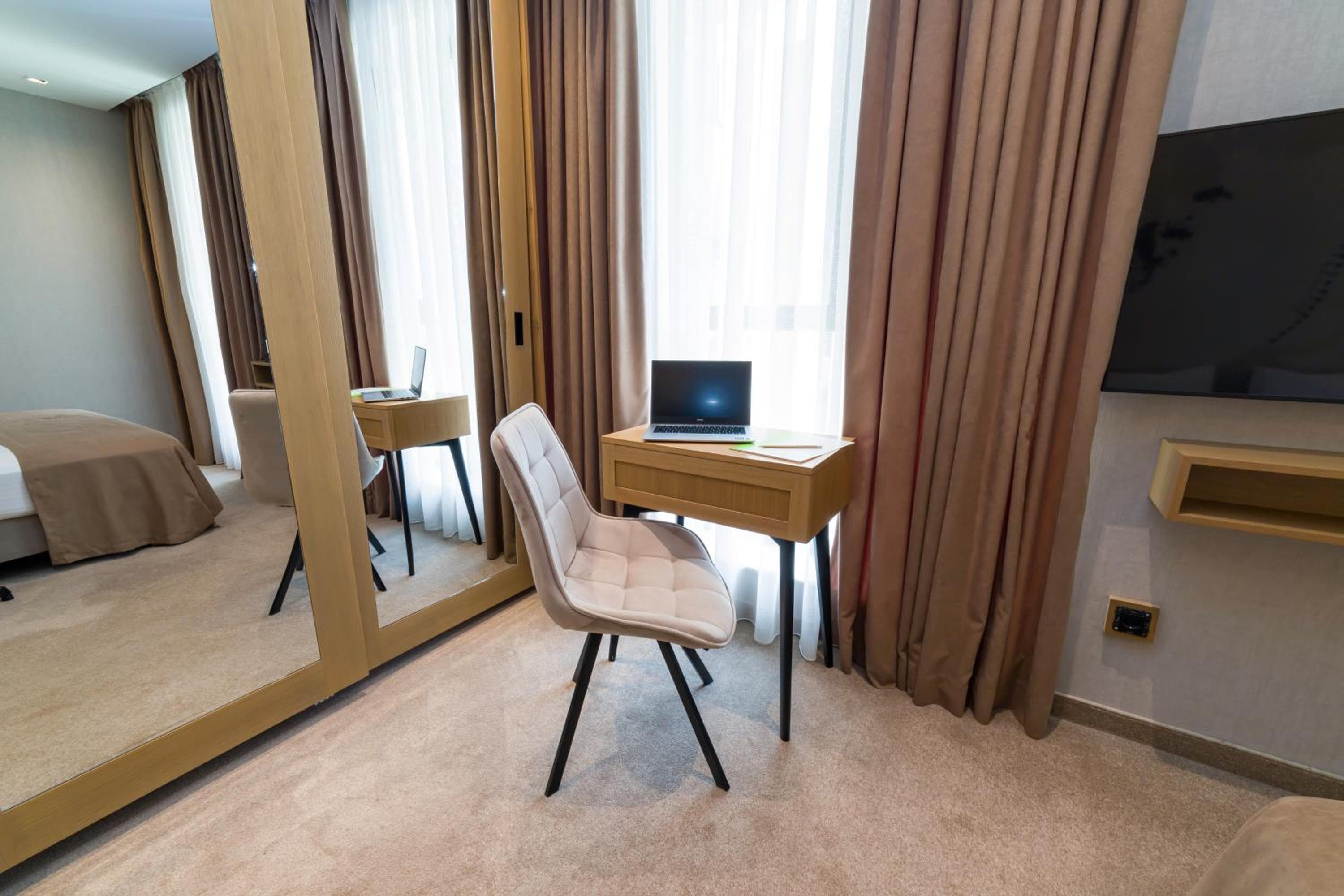 City Park Inn, Plovdiv