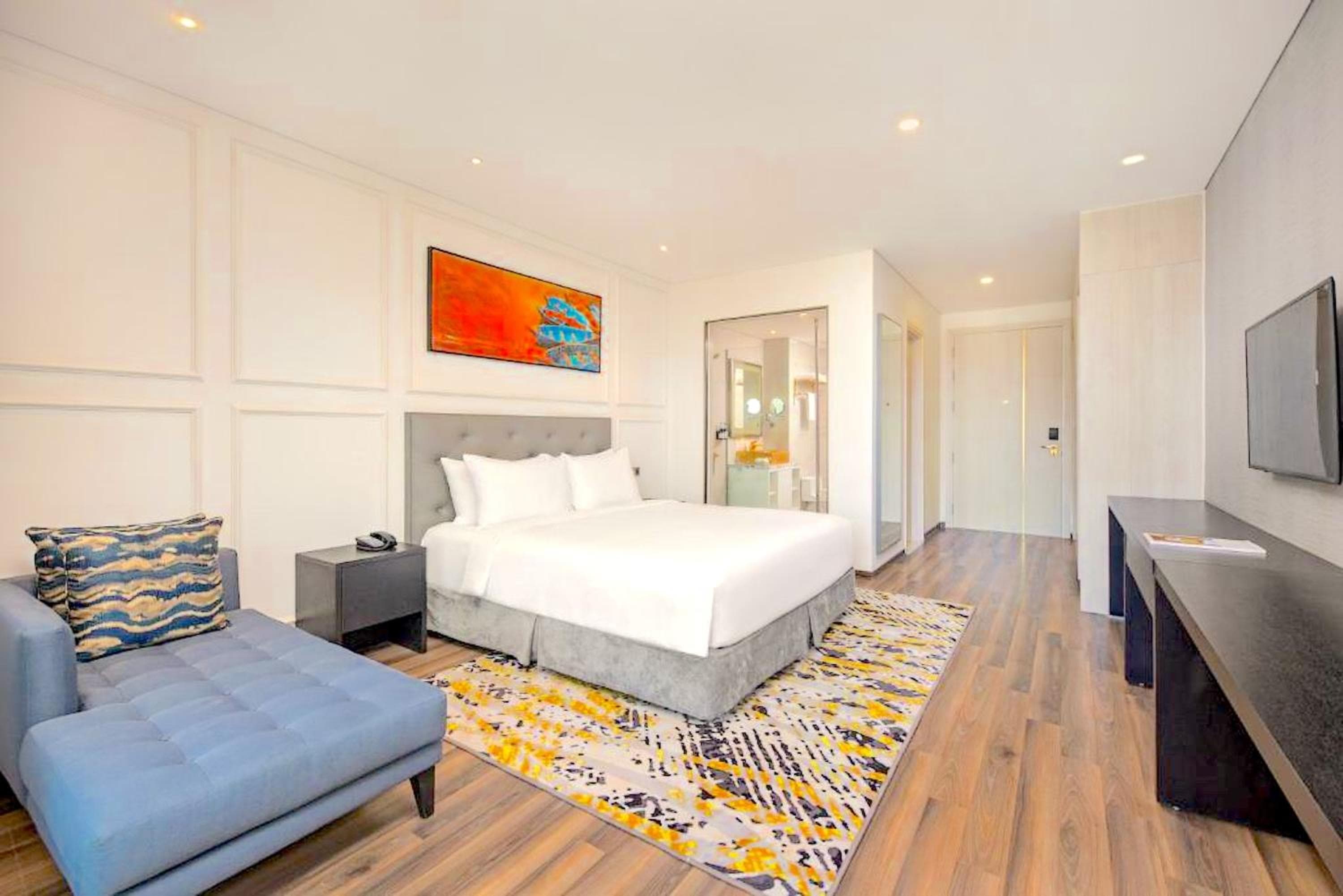 Golden Apartment in Da Nang Bay, Da Nang, photo 2