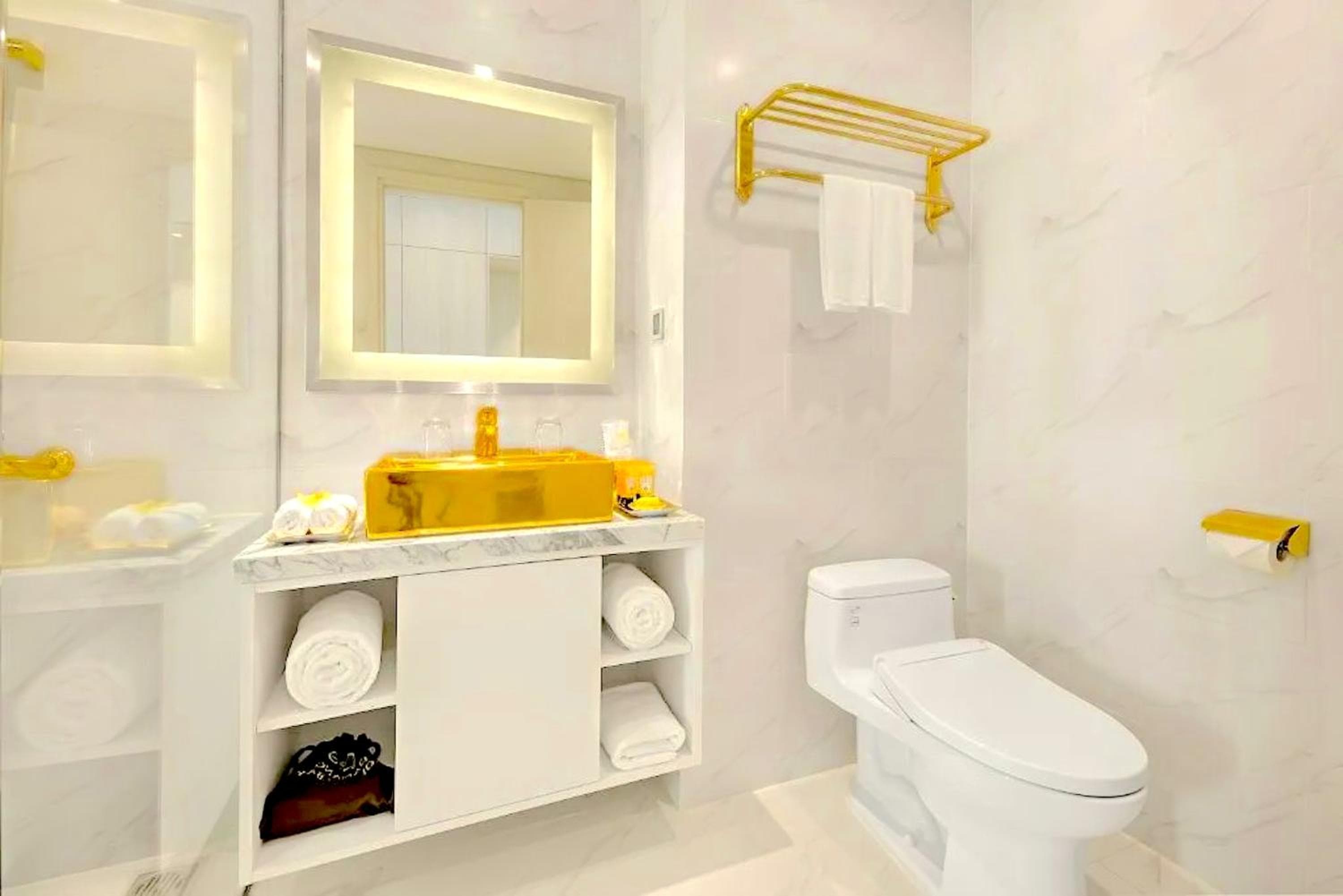Golden Apartment in Da Nang Bay, Da Nang, photo 5