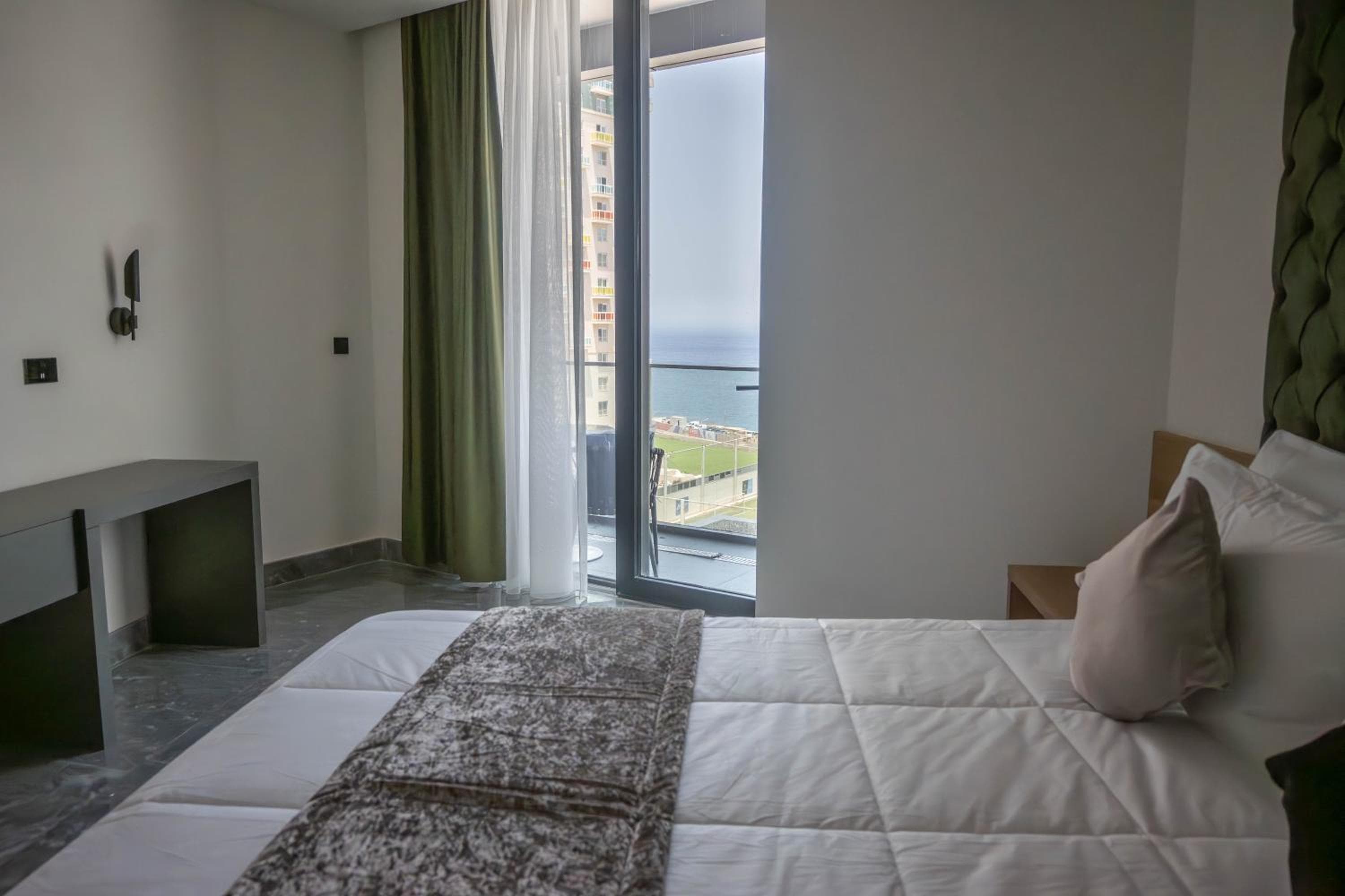 Best View Fortina Luxury Suites, Sliema, photo 6