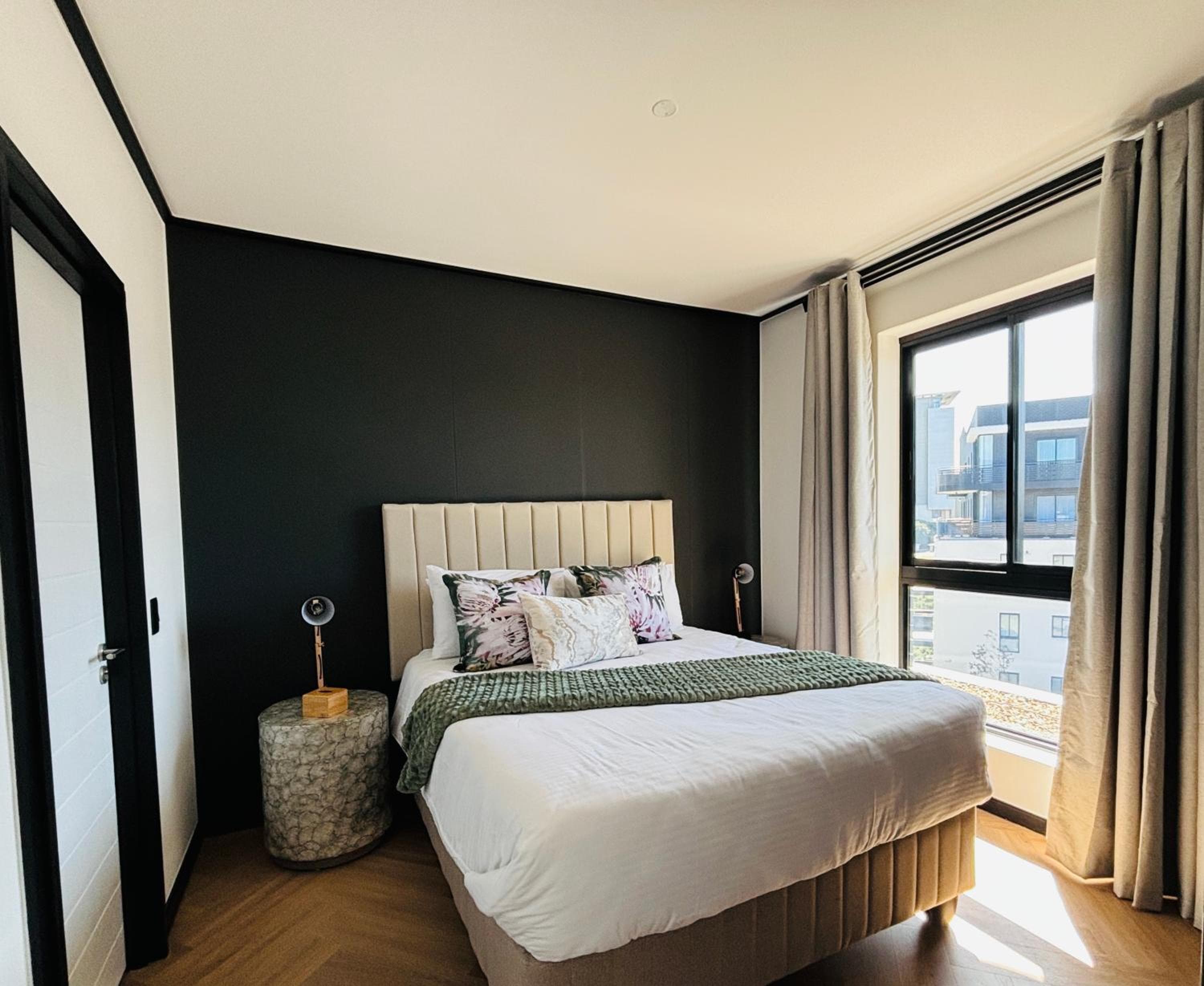 ZALS Luxury Accommodation-One bed-Cape Town, Cape Town, photo 6