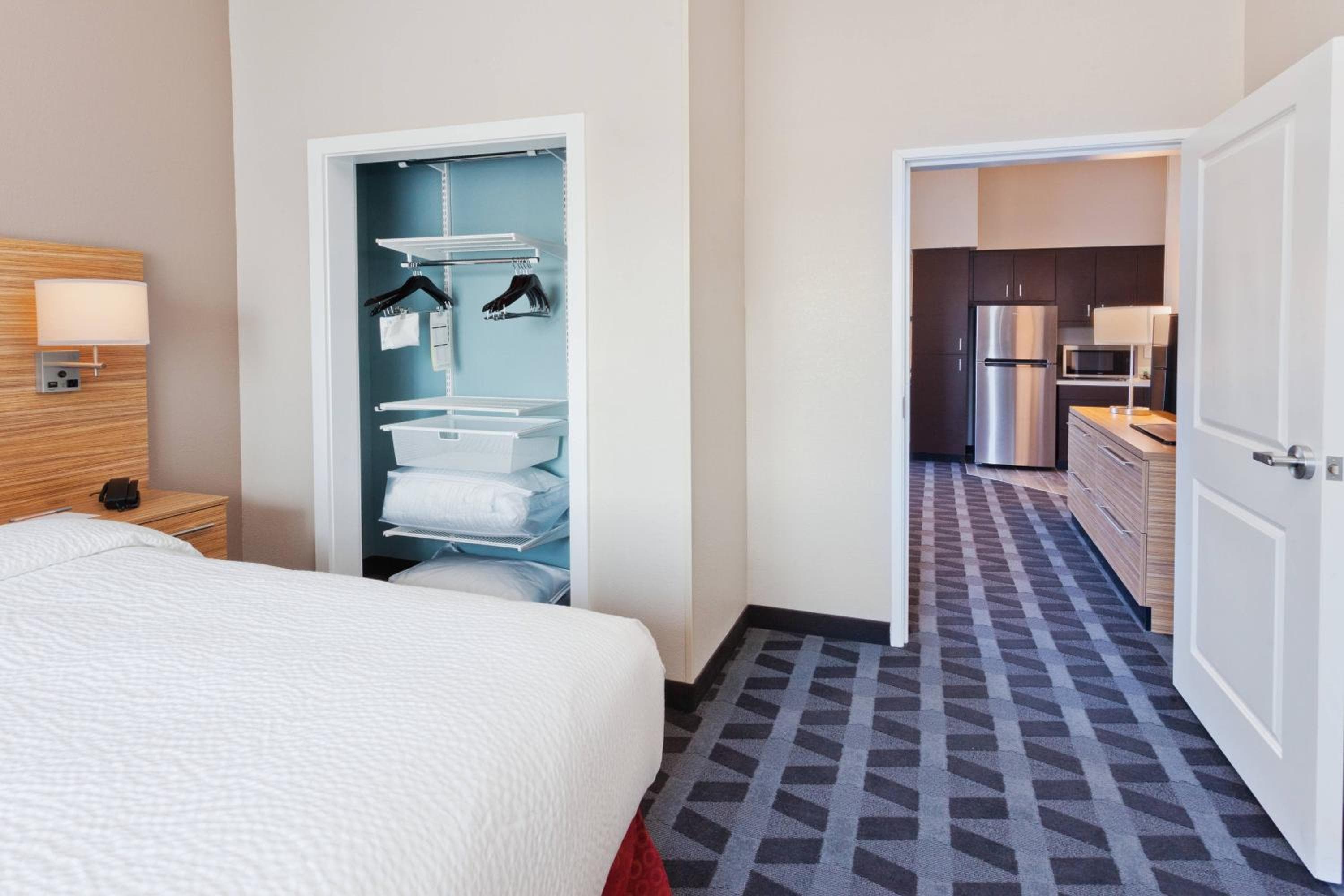 TownePlace Suites Dothan, Dothan, photo 3