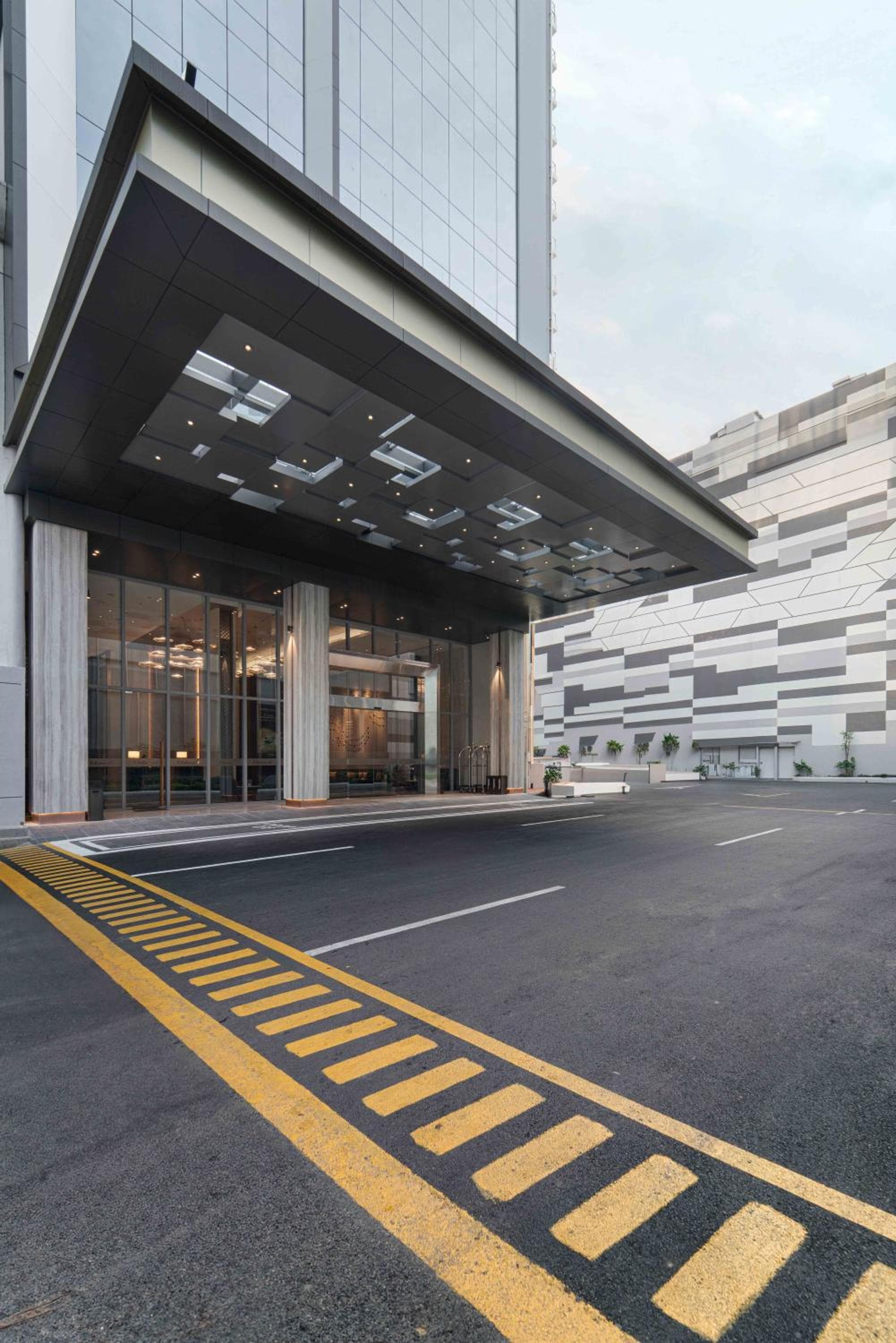 Oakwood Hotel & Apartments Grand Batam, Nagoya