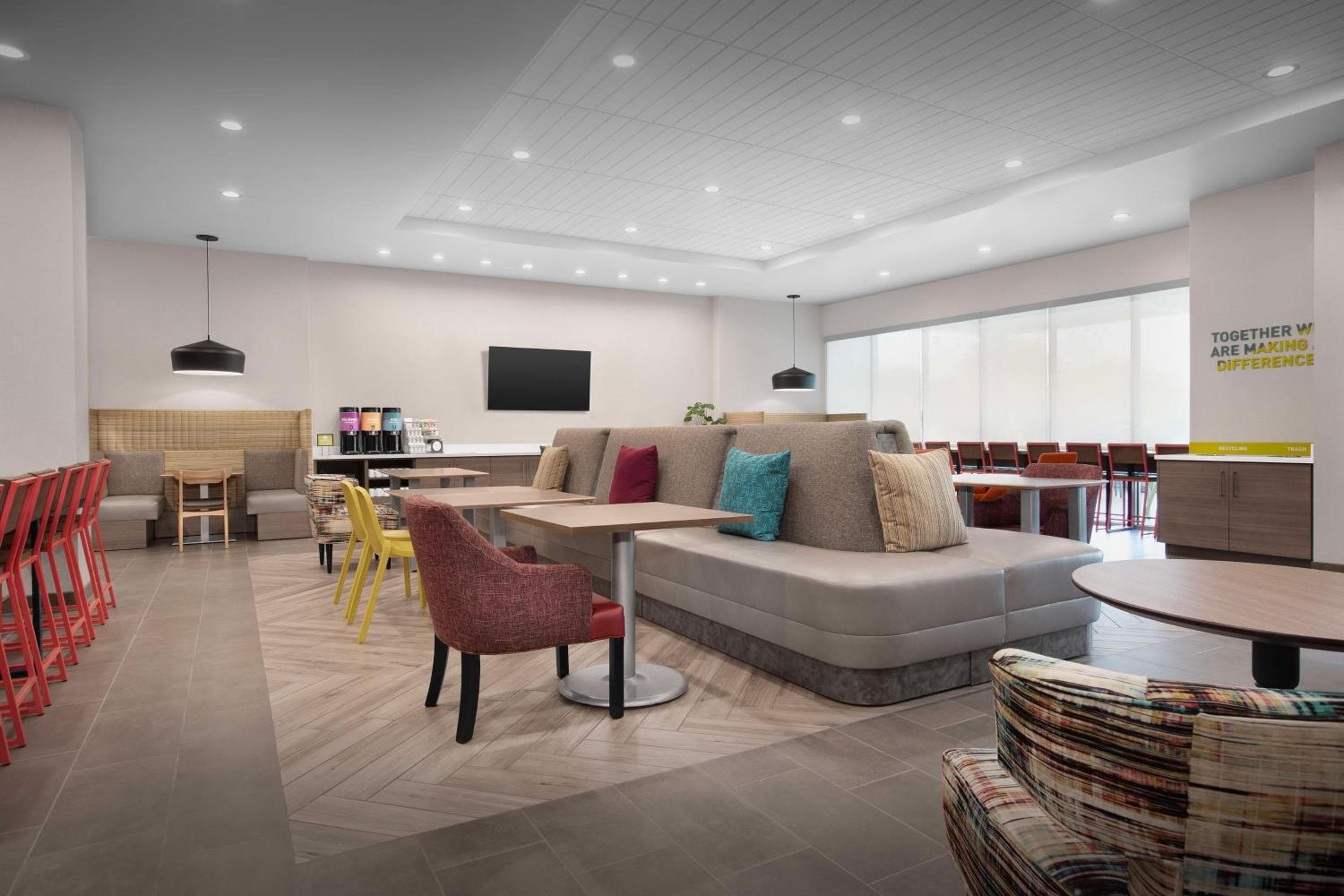 Home2 Suites By Hilton Phoenix North Happy Valley, Phoenix, photo 2