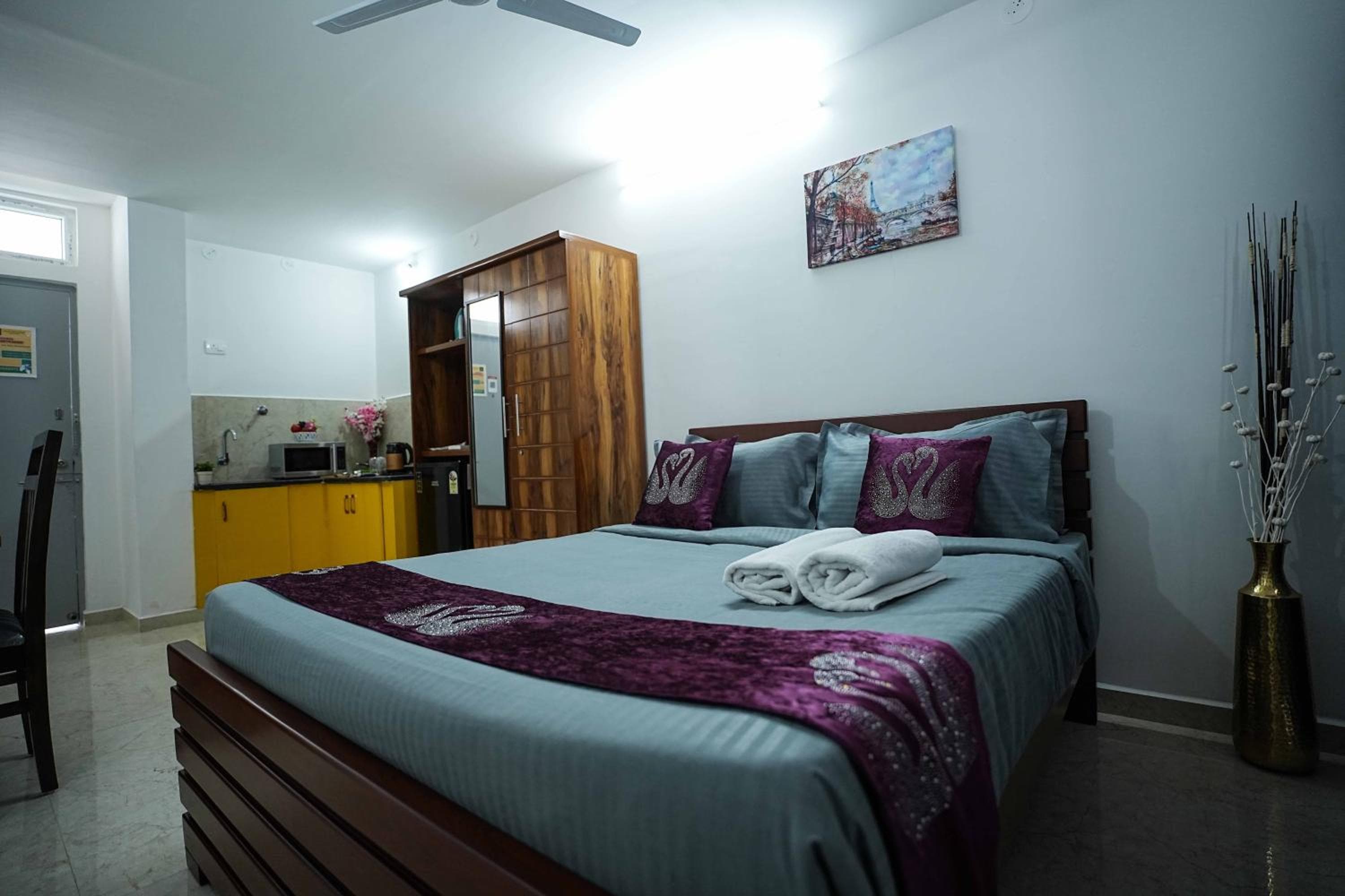 Yellow Bells Studios And Suites, Gachibowli, photo 3