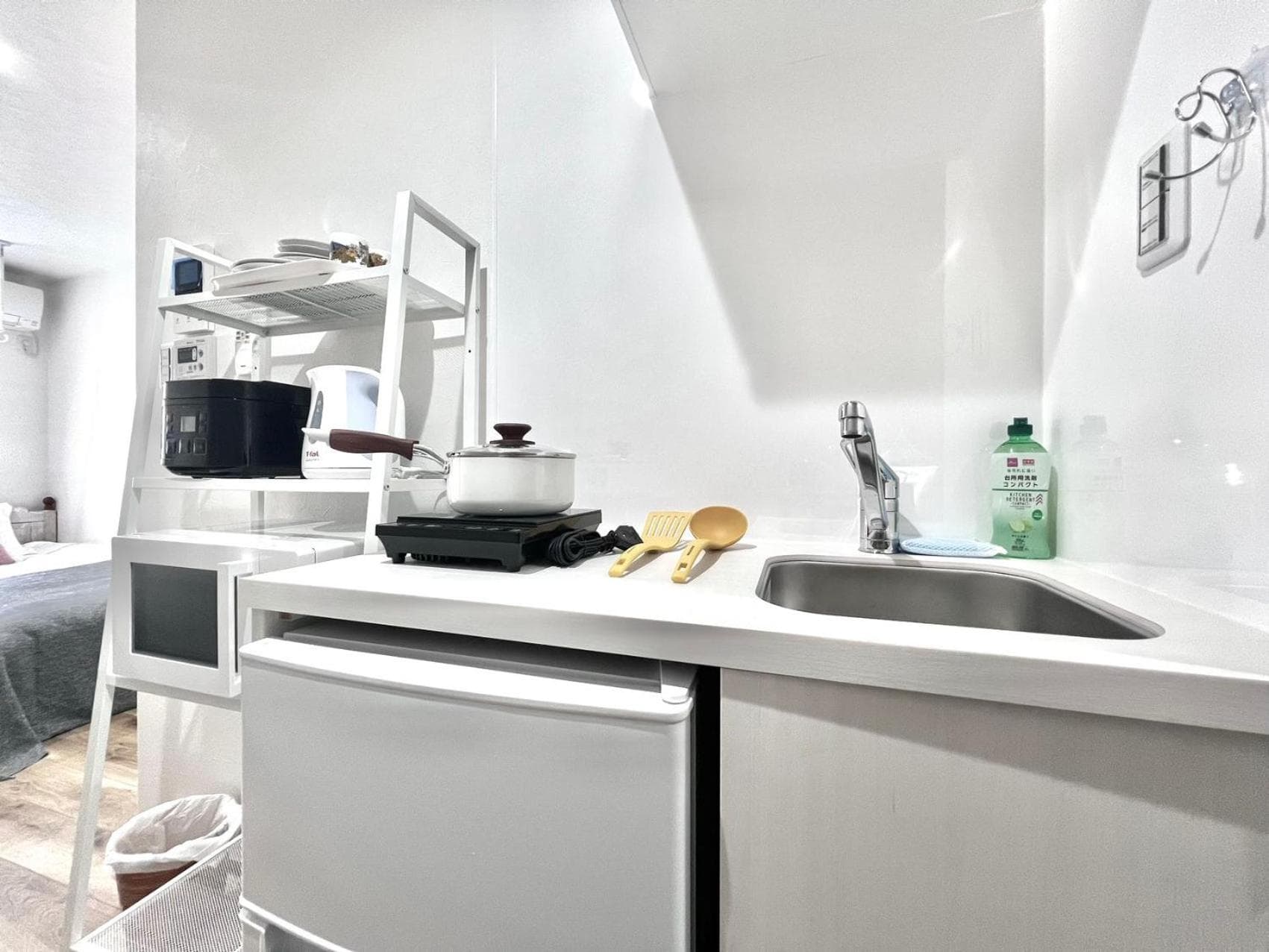 Kitchen at ANX Hostel-AD0080