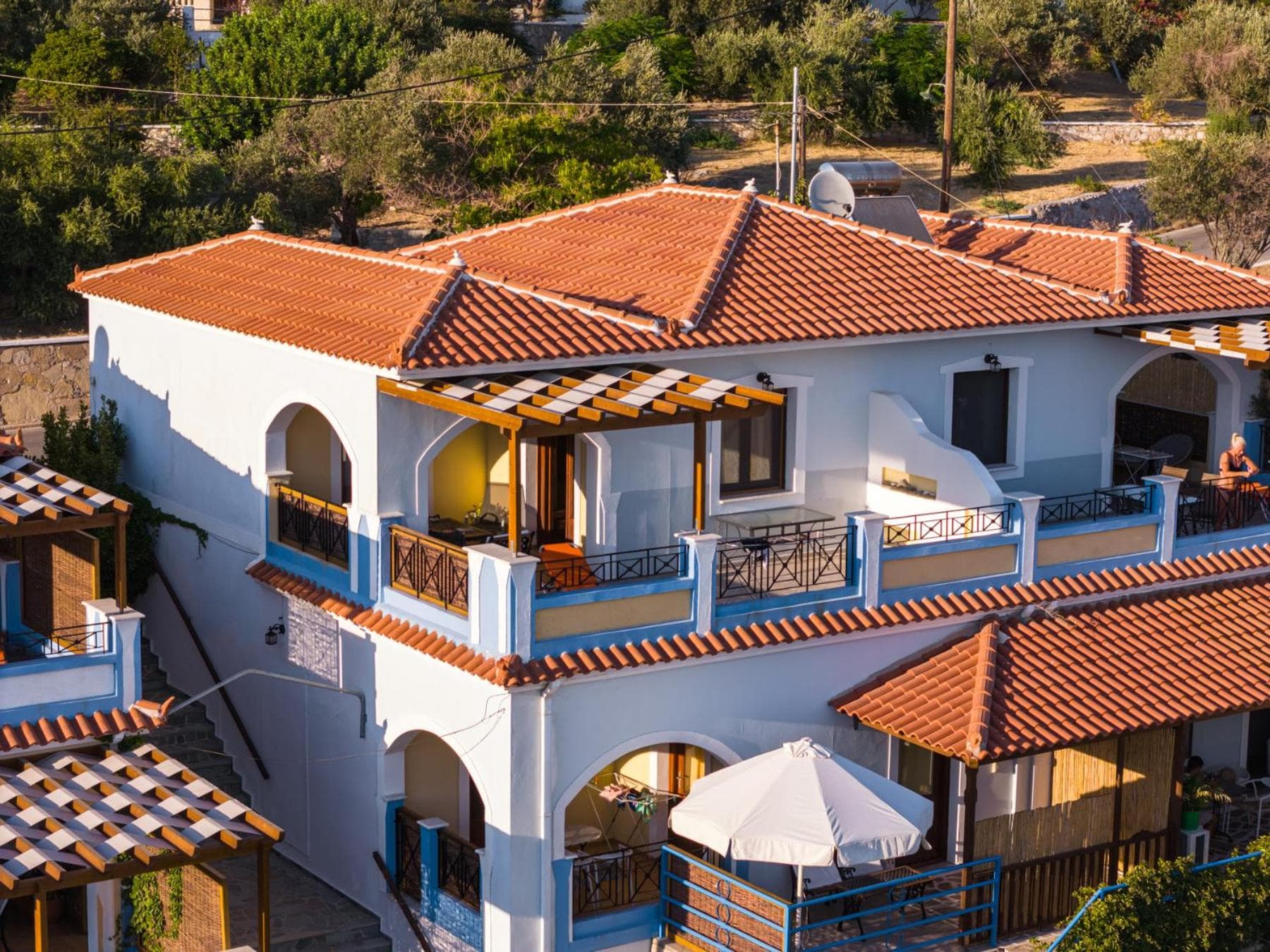 Pantheon Apartments & Studios, Marathokampos, photo 5