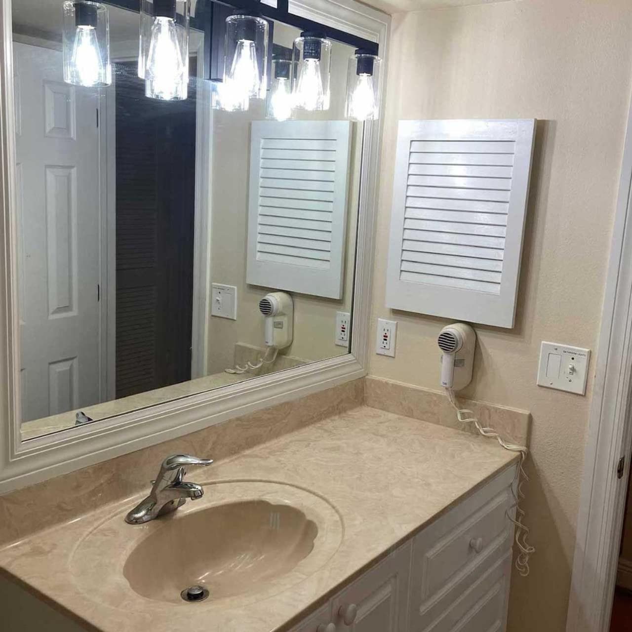 Tortuga Inn Beach Resort Unit #229, Bradenton Beach, photo 2