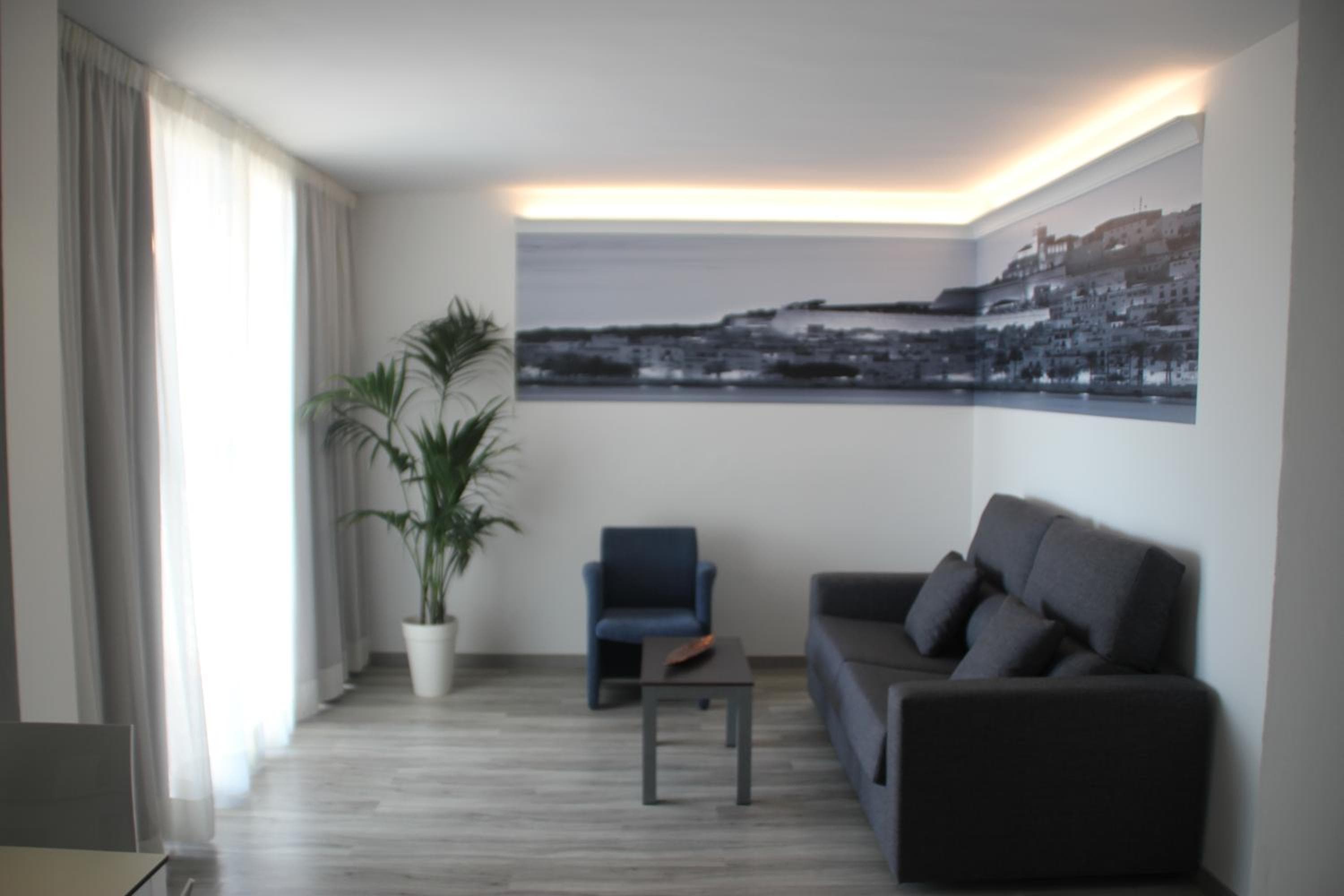 Apartamentos Bora Bora - Adults Only, Playa d'en Bossa