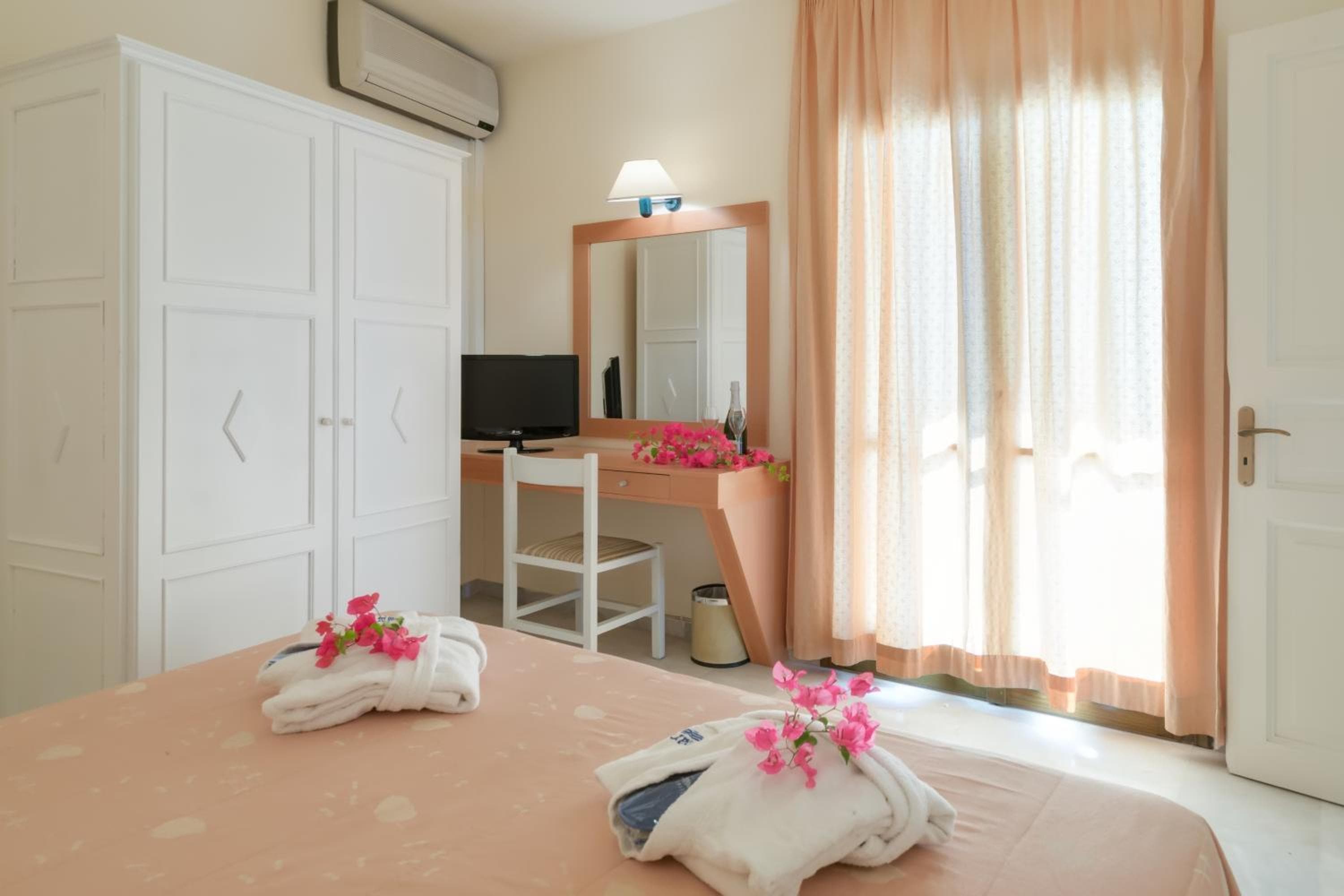Mare Hotel Apartments, Agios Nikolaos, photo 3