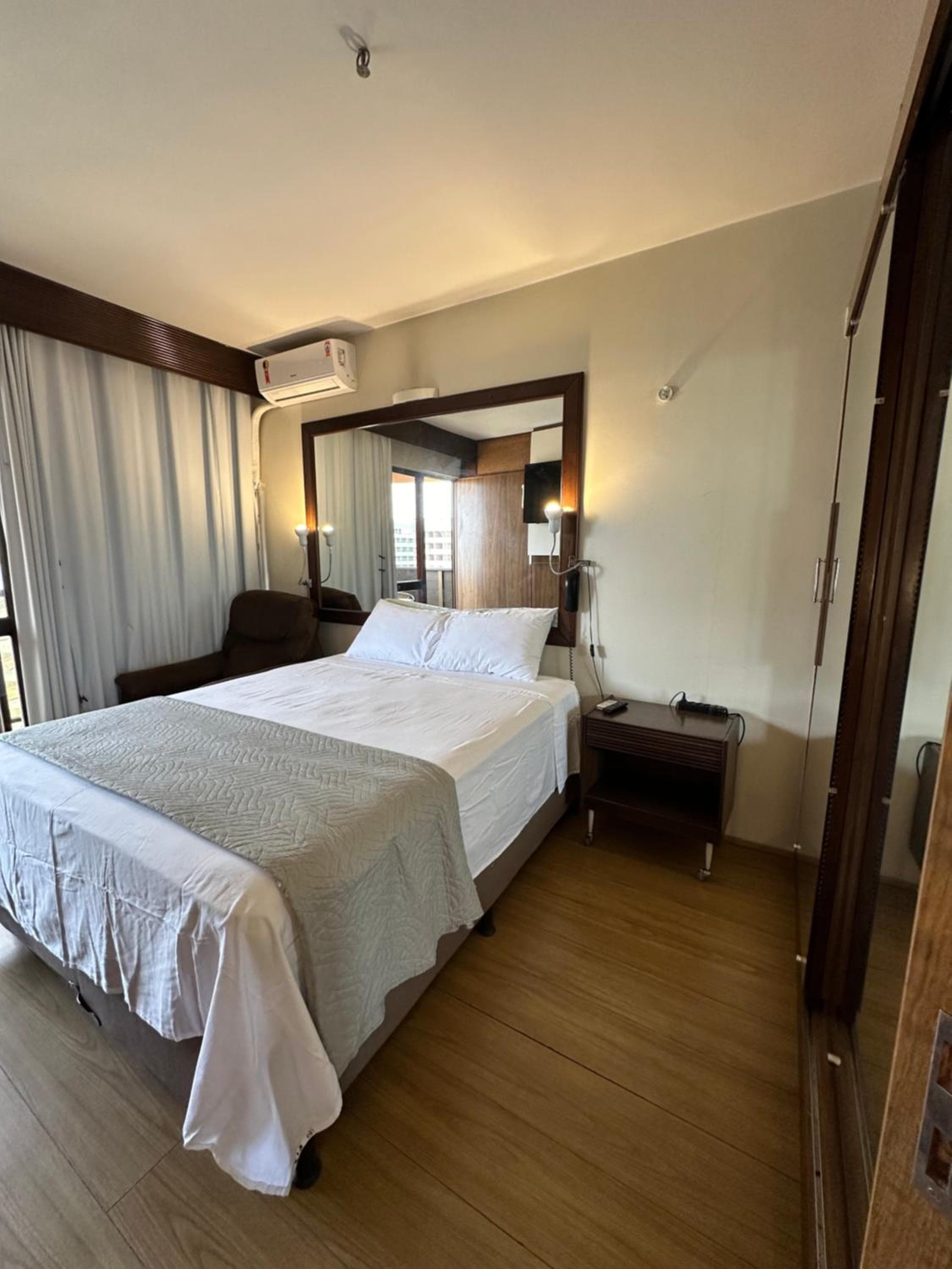 Kubitschek Plaza Hotel - Flat Particular 4 - ALM Hospedagens, Brasilia, photo 4