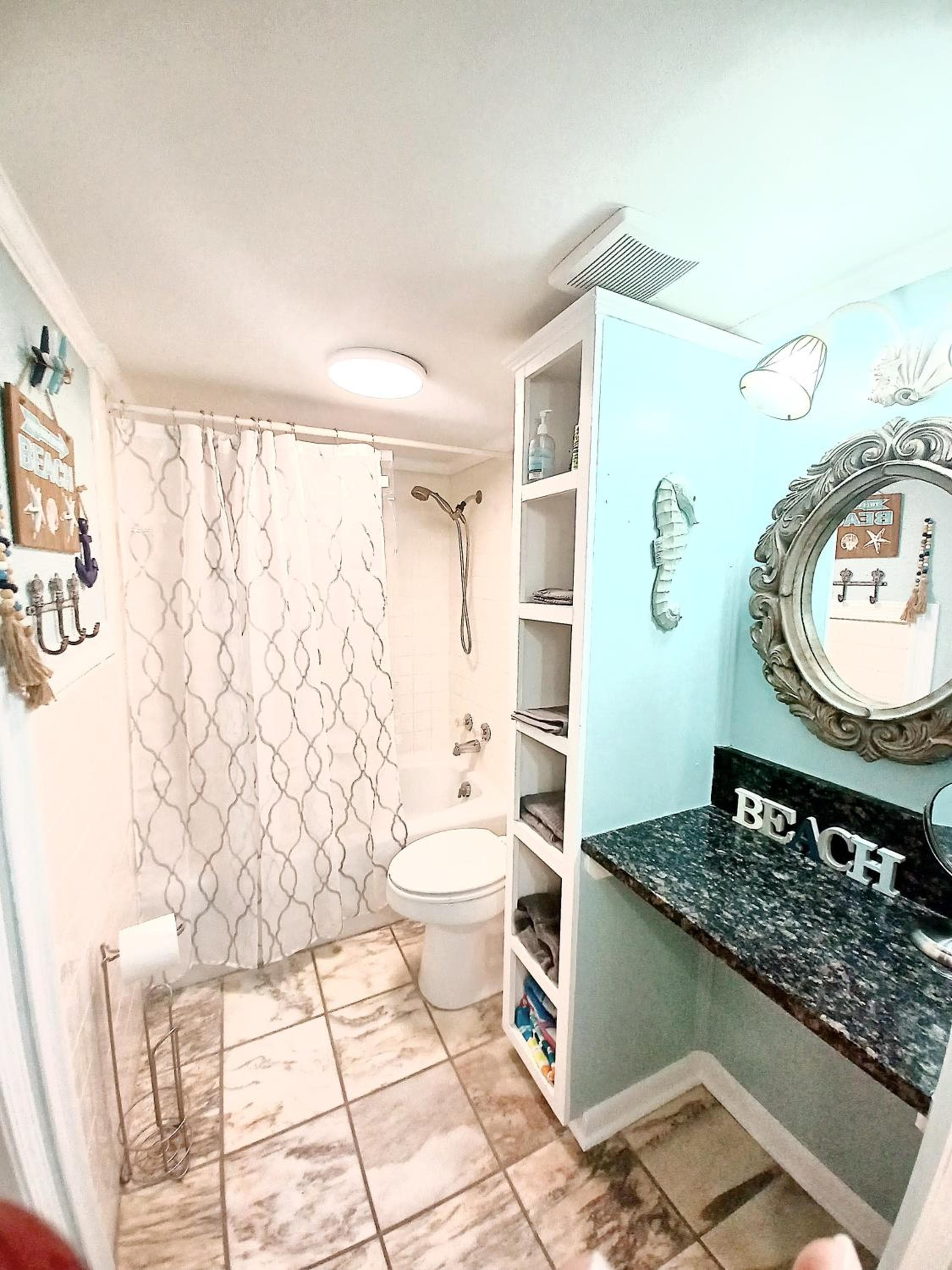 Oceanfront BEACH! CONDO COUPLES GETAWAY,HONEYMOON SWEET, Perfectly Cozy Beach Front Condo, full kitchen, pool, free parking,CHECK-IN AT DOOR You will LOVE, Panama City Beach, photo 4