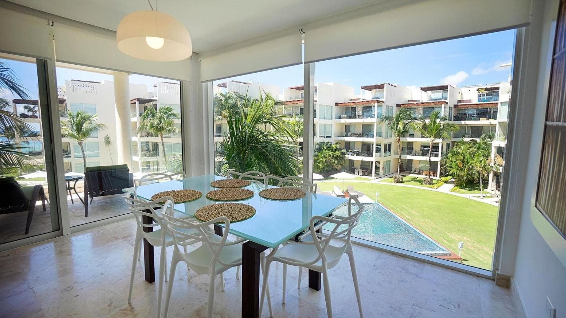 The Elements Oceanfront & Beachside Condo Hotel, Playa del Carmen, photo 2