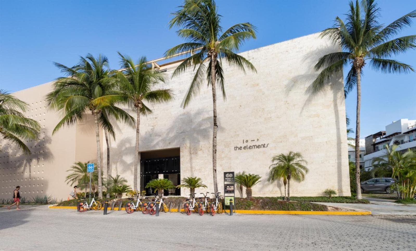 The Elements Oceanfront & Beachside Condo Hotel, Playa del Carmen