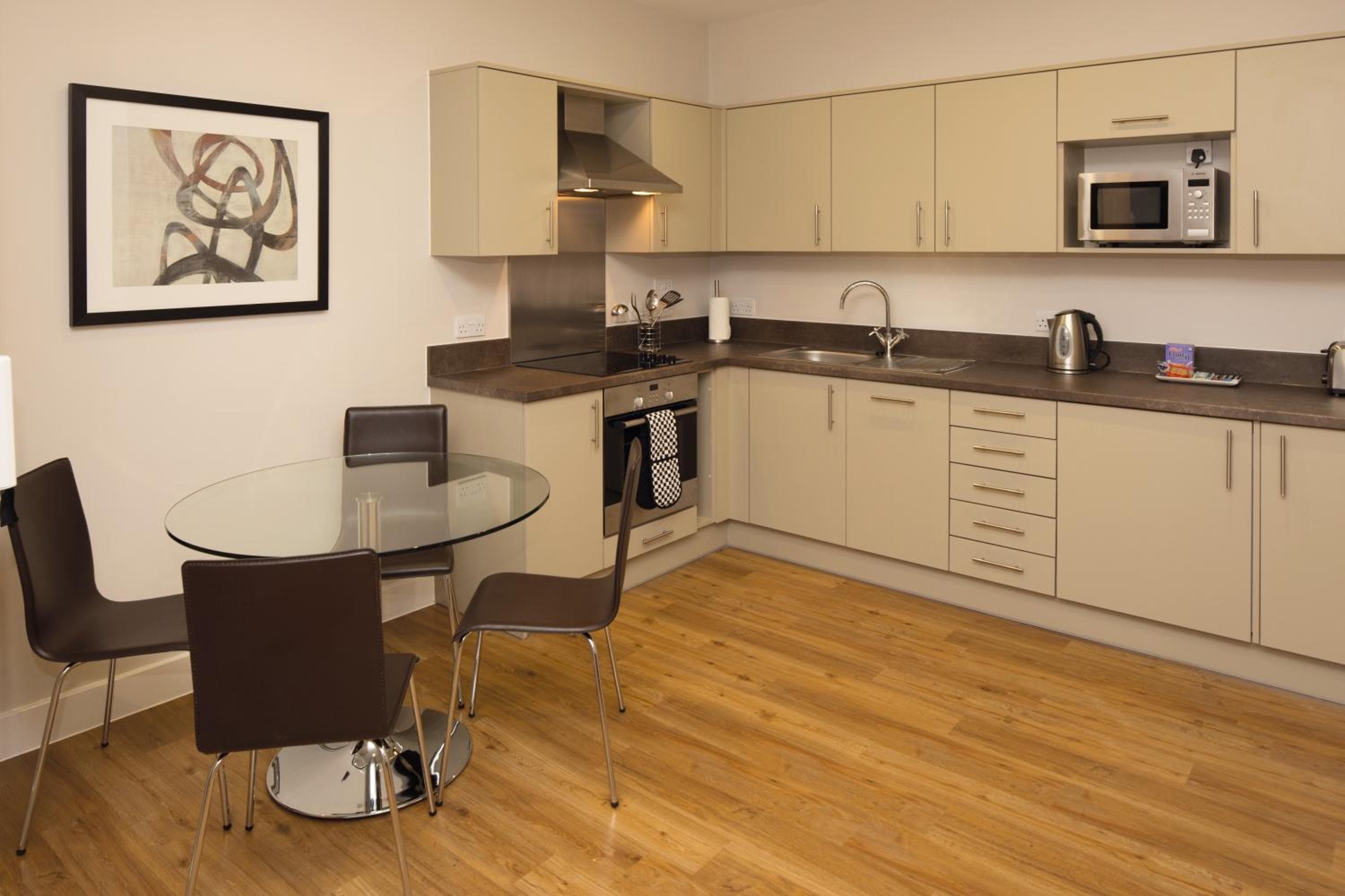 House of Fisher - 100 Kings Road, Reading, photo 3