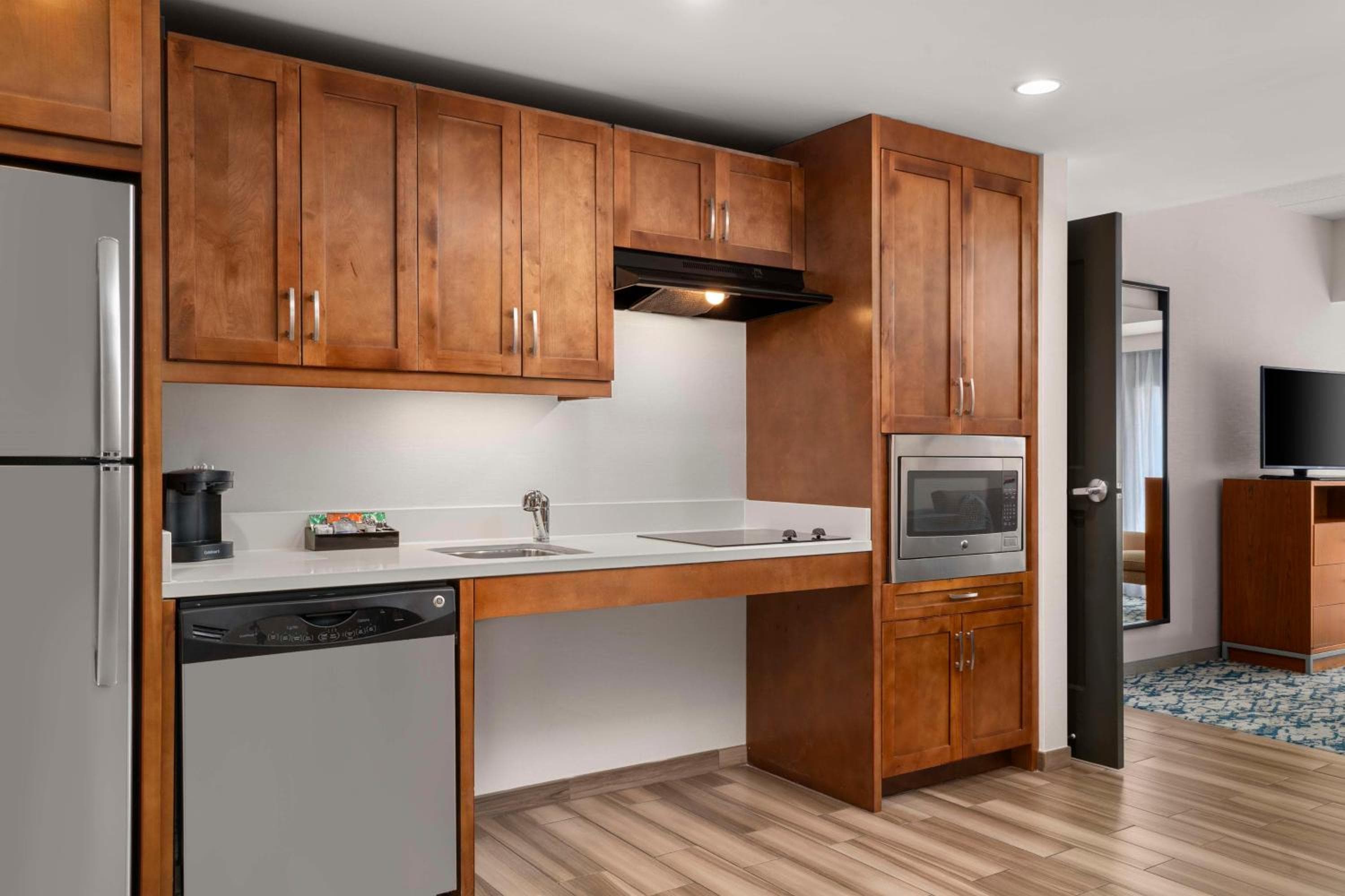 Homewood Suites by Hilton Boston Brookline-Longwood Medical, Brookline, photo 2