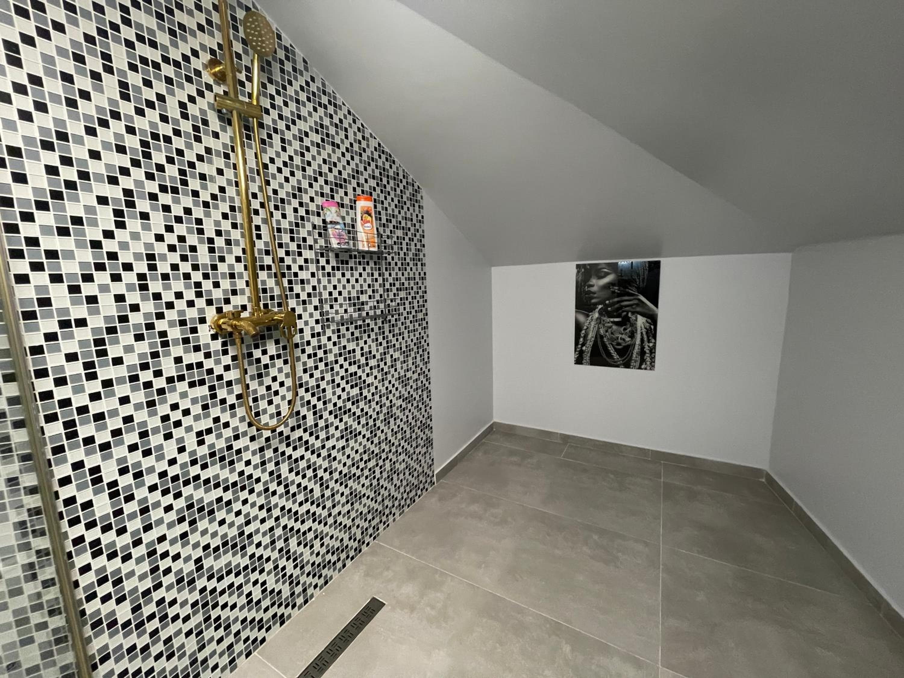 Fantasia Apart Hotel, Bucharest, photo 4