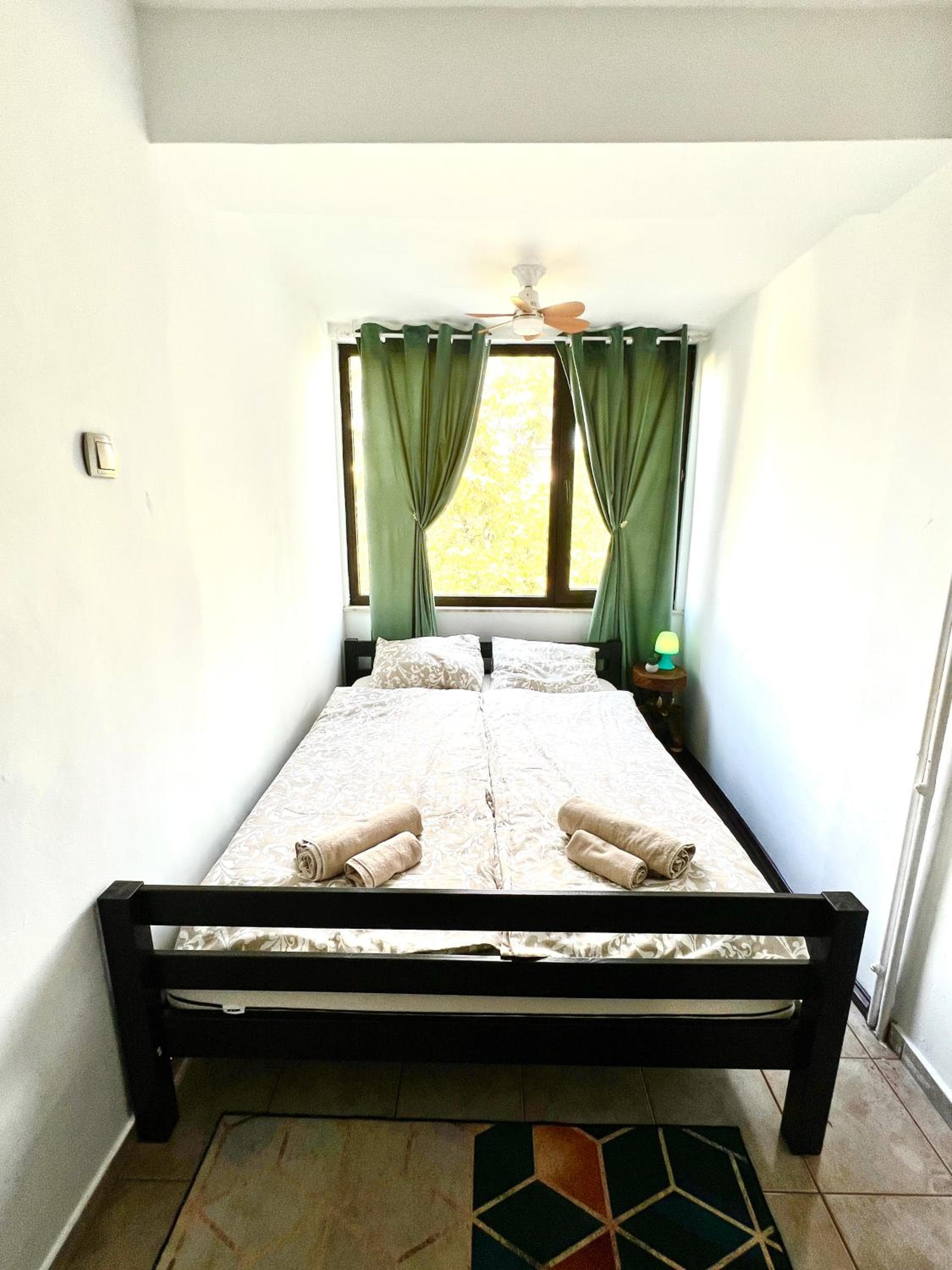 The Green Apartment 2BR - free parking, Sofia, photo 2
